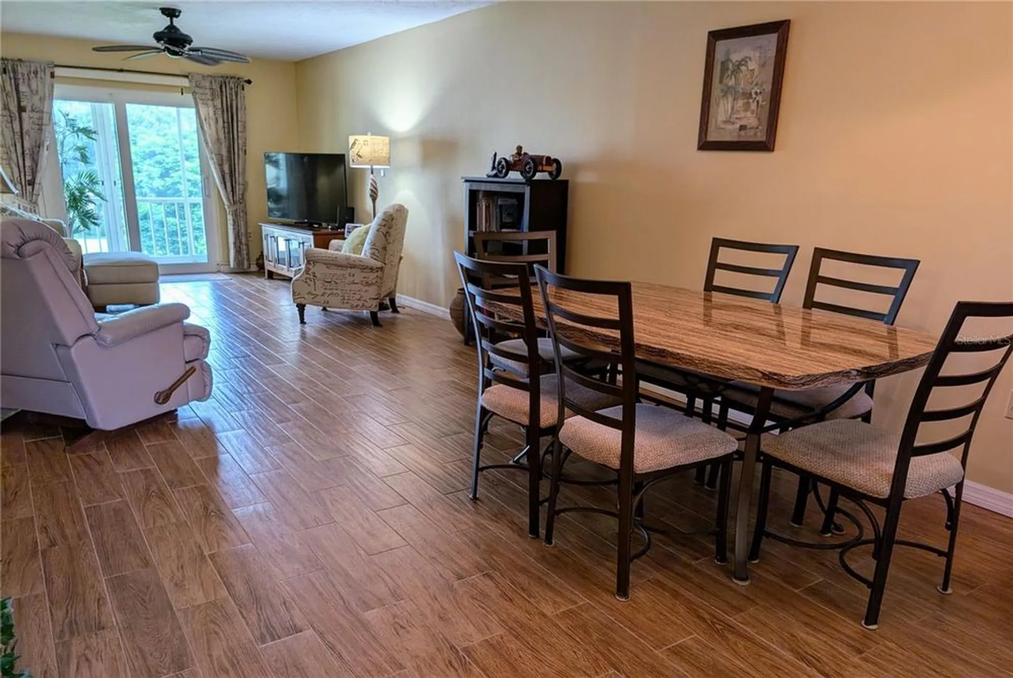 Property Slideshow image 13 of 36 | 3589 lake bayshore dr # j-303, Bradenton, FL, 34205