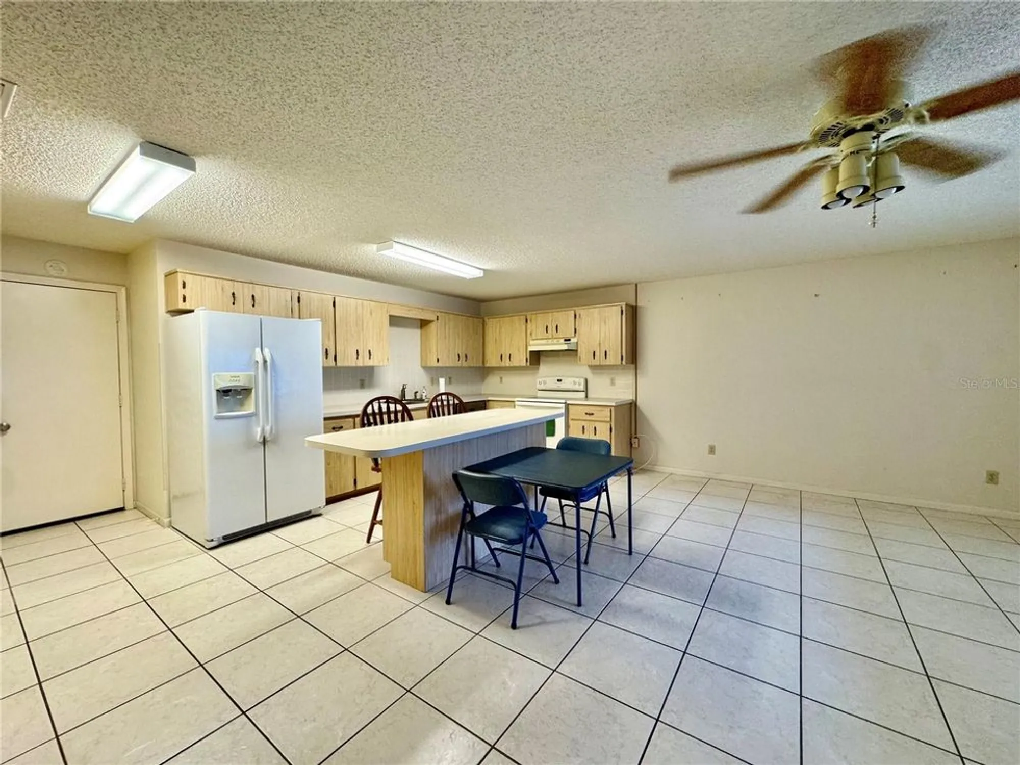 Property Slideshow image 8 of 28 | 8426 sw 92nd ln f, Ocala, FL, 34481