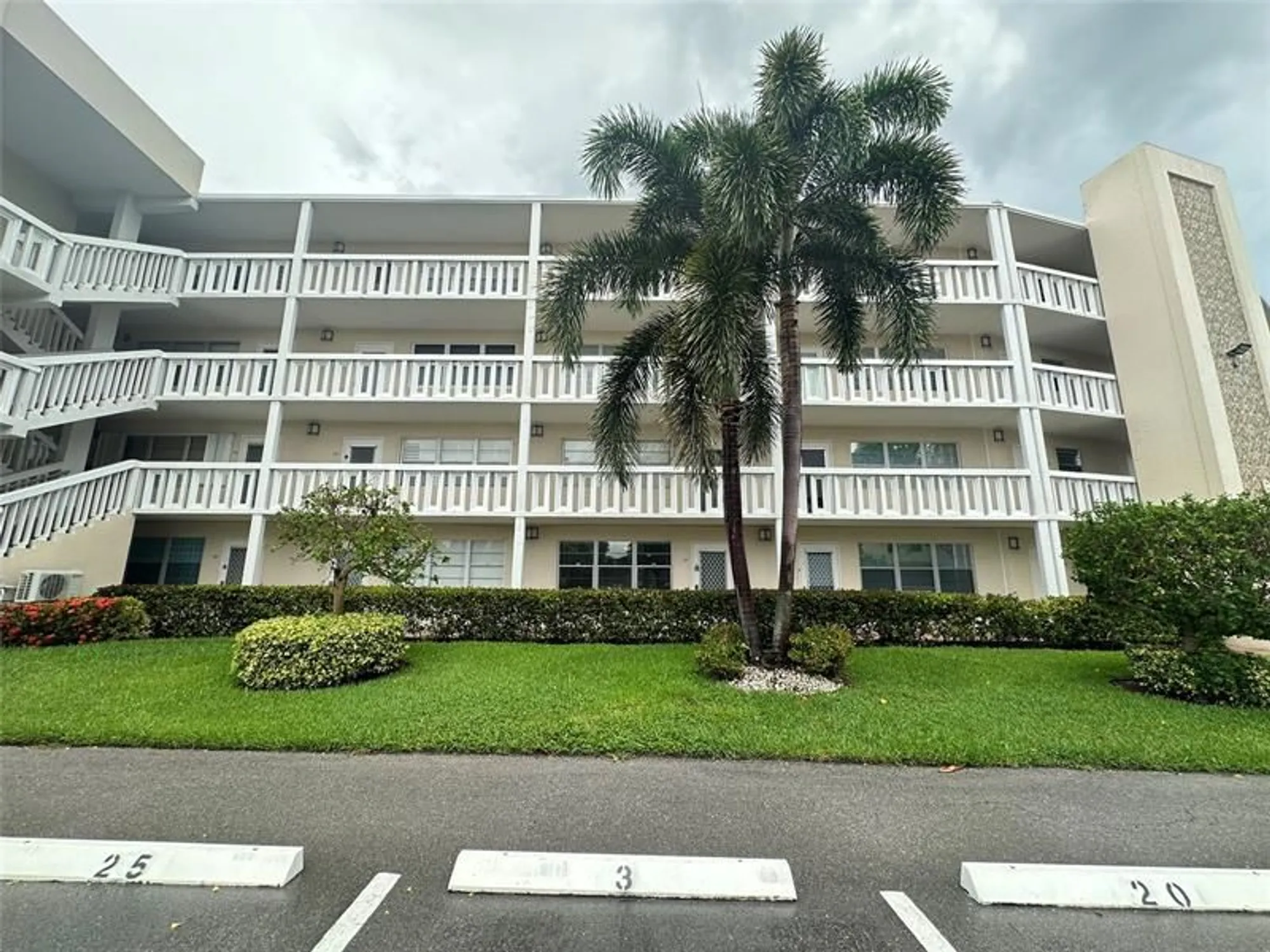 Property Slideshow image 23 of 89 | 126 grantham b # 126, Deerfield Beach, FL, 33442