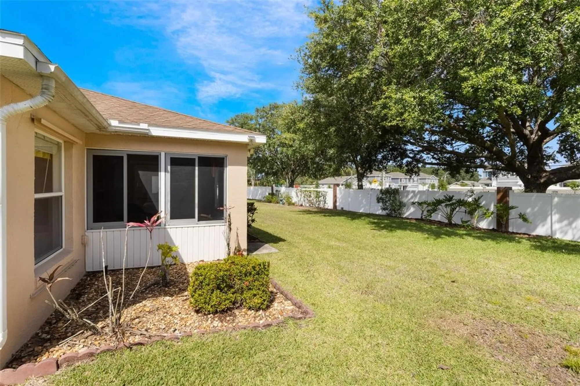 Property Slideshow image 27 of 36 | 284 lake suzanne dr, Lake Wales, FL, 33859