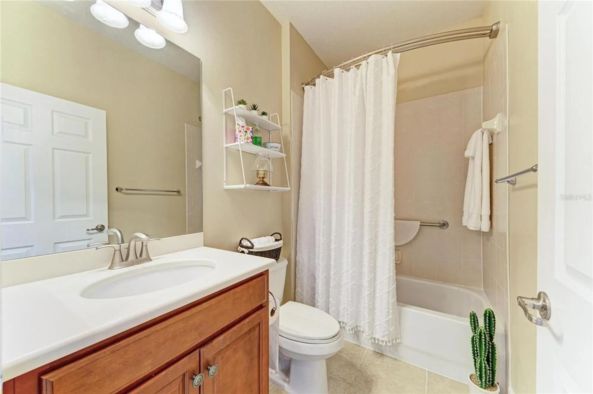 Property Slideshow image 24 of 50 | 1867 batello dr, Venice, FL, 34292