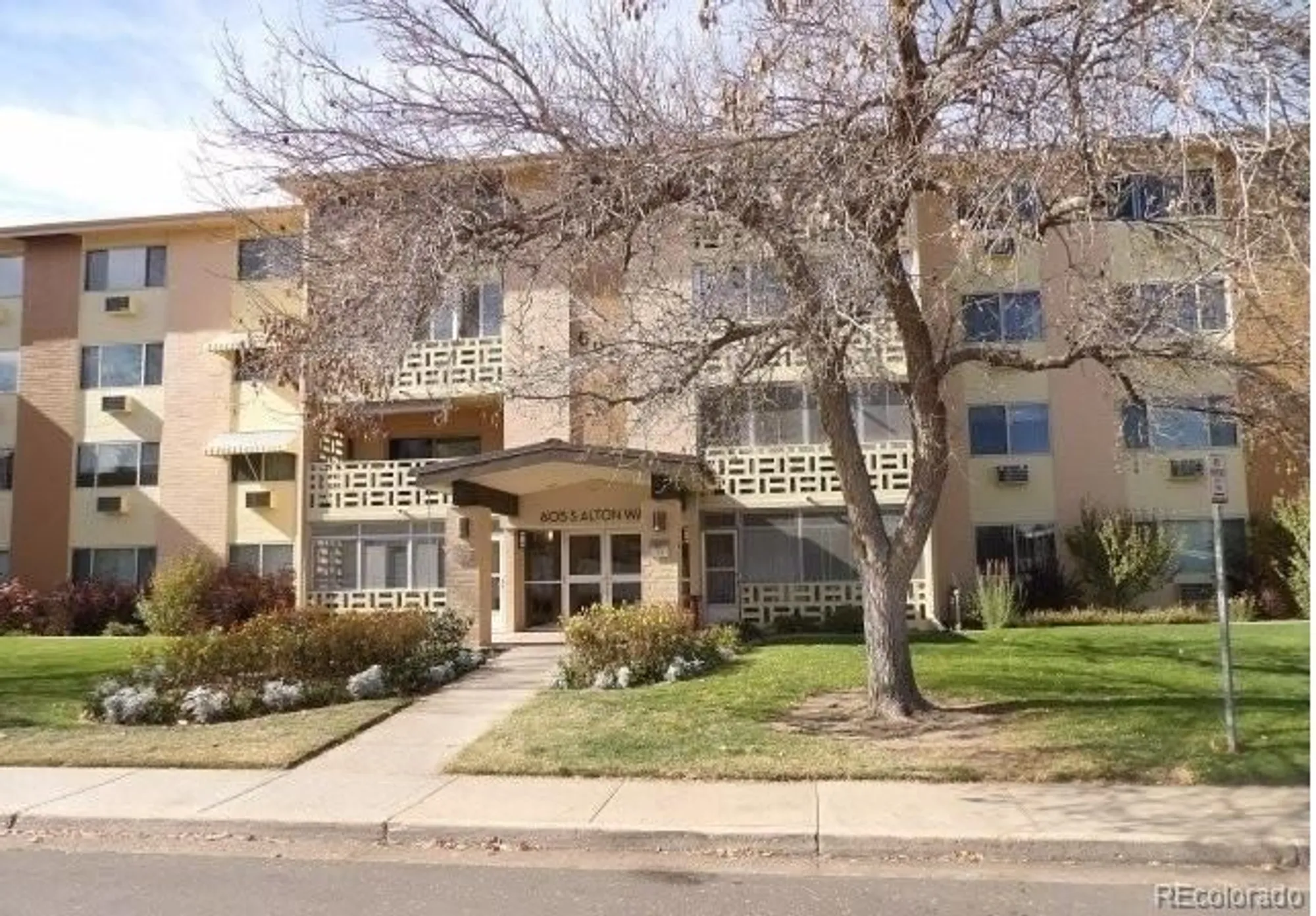 Property Slideshow image 1 of 1 | 605 s alton way apt 3c, Denver, CO, 80247