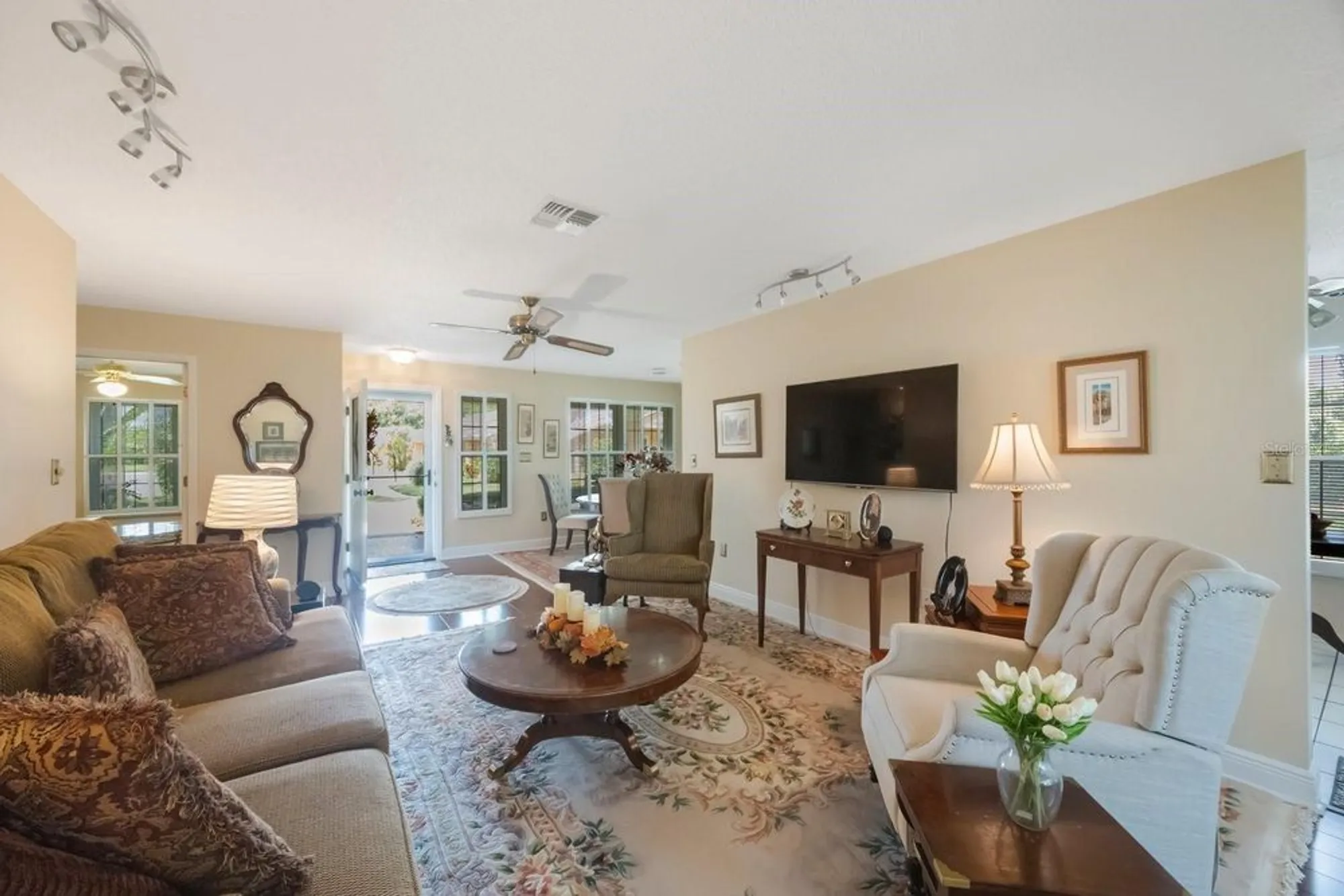 Property Slideshow image 8 of 43 | 4951 grist mill cir, New Port Richey, FL, 34655