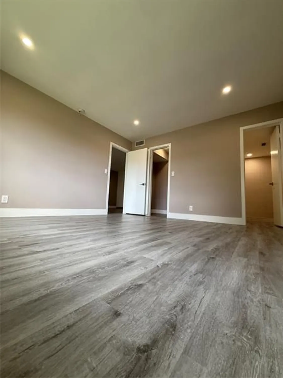 Property Slideshow image 47 of 53 | 8962 s hollybrook blvd 308, Pembroke Pines, FL, 33025