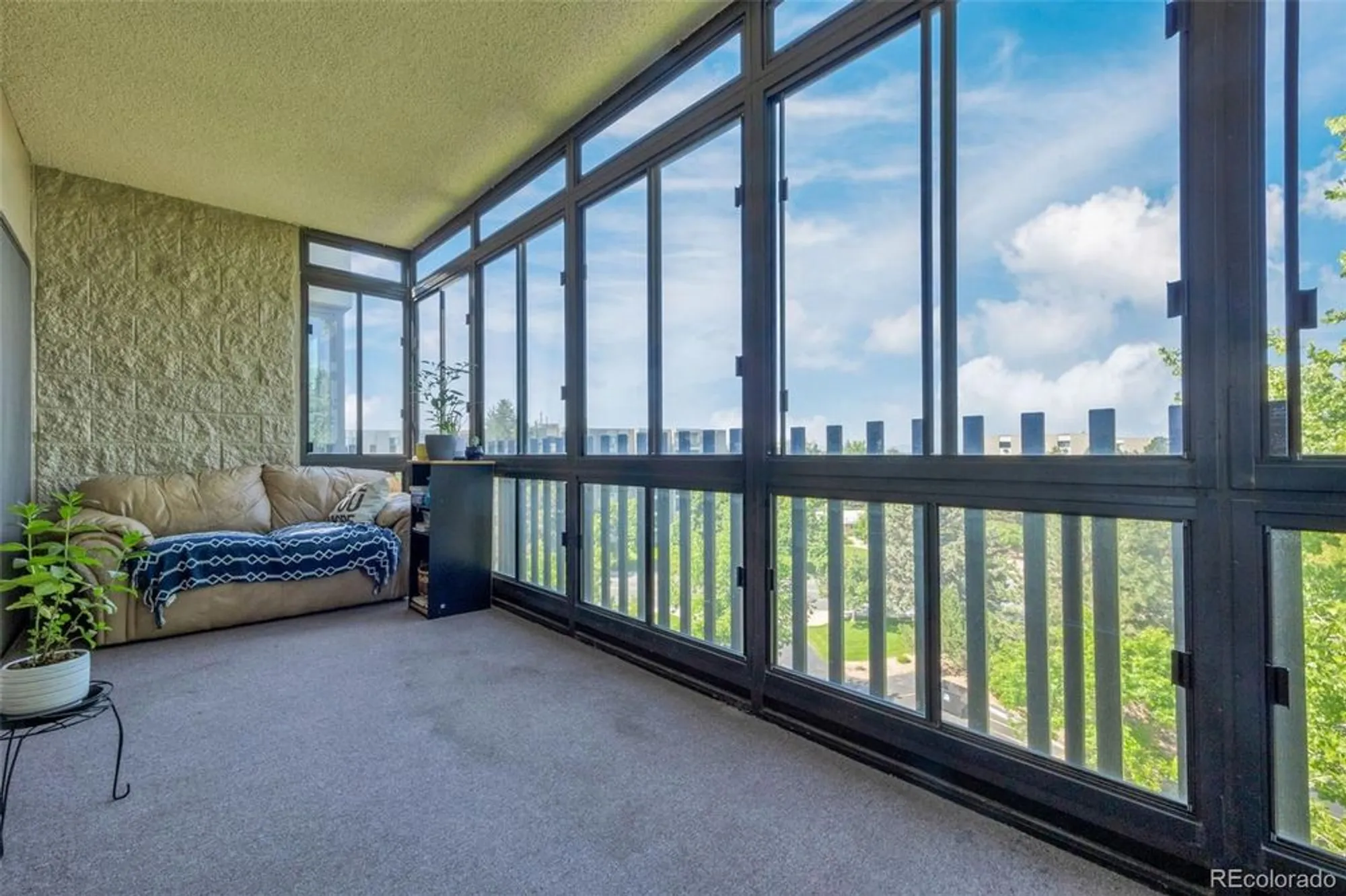 Property Slideshow image 12 of 44 | 14001 e marina dr apt 607, Aurora, CO, 80014