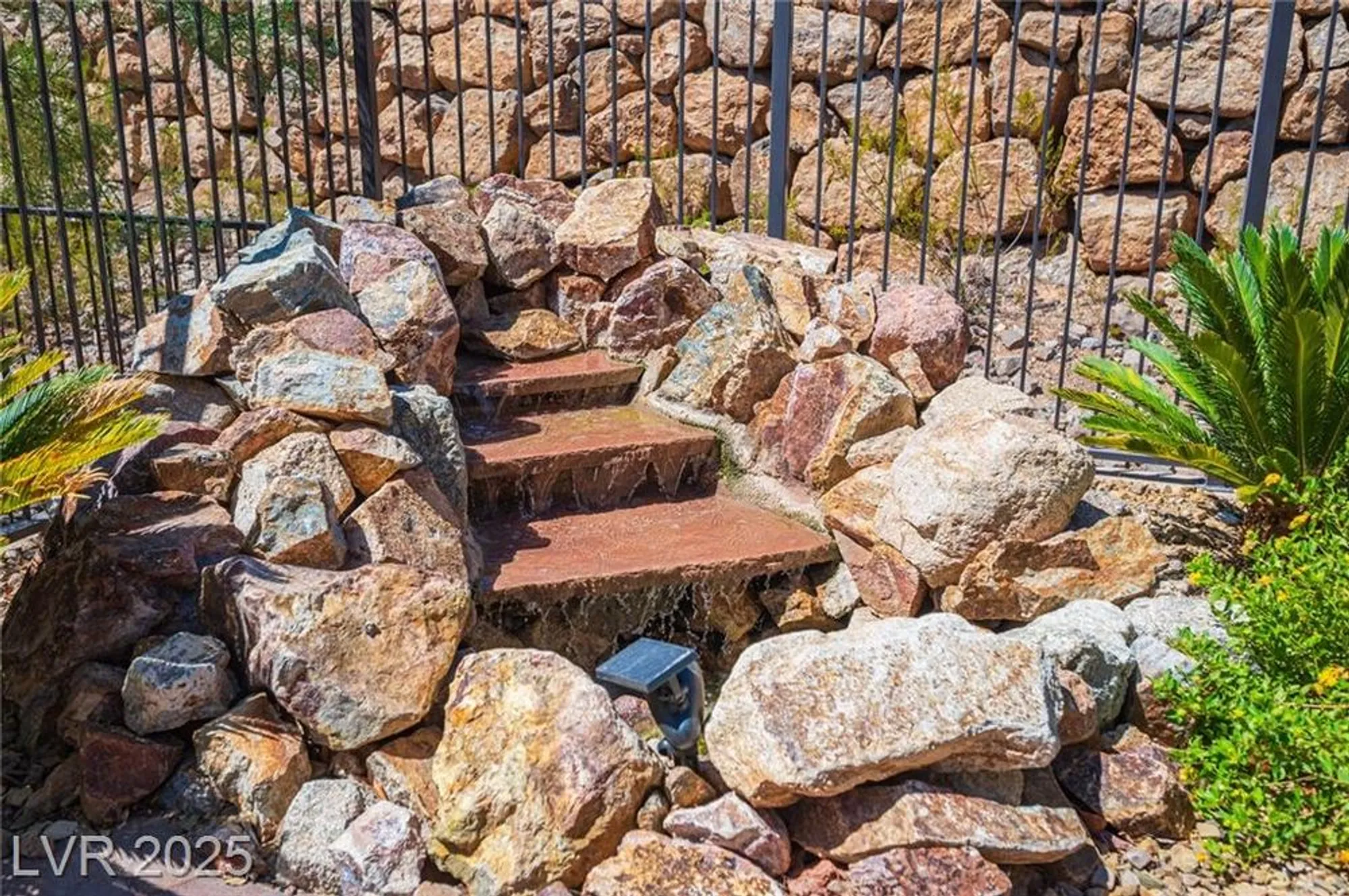 Property Slideshow image 27 of 55 | 35 cliffwater st, Henderson, NV, 89011