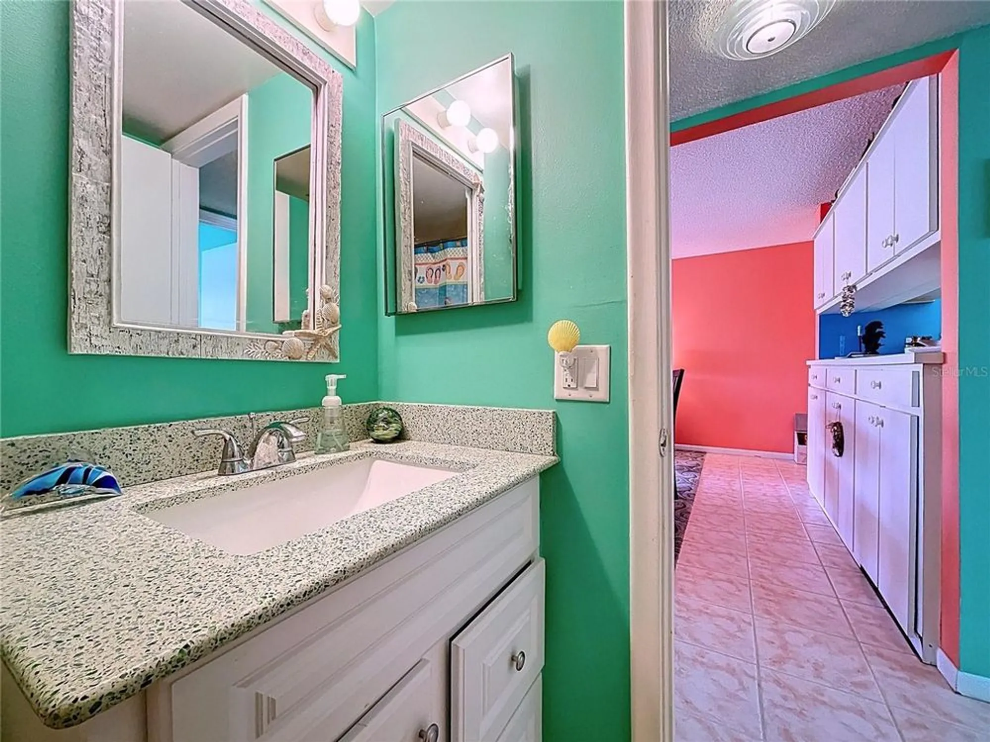 Property Slideshow image 19 of 28 | 6269 palma del mar blvd s apt 215, St Petersburg, FL, 33715