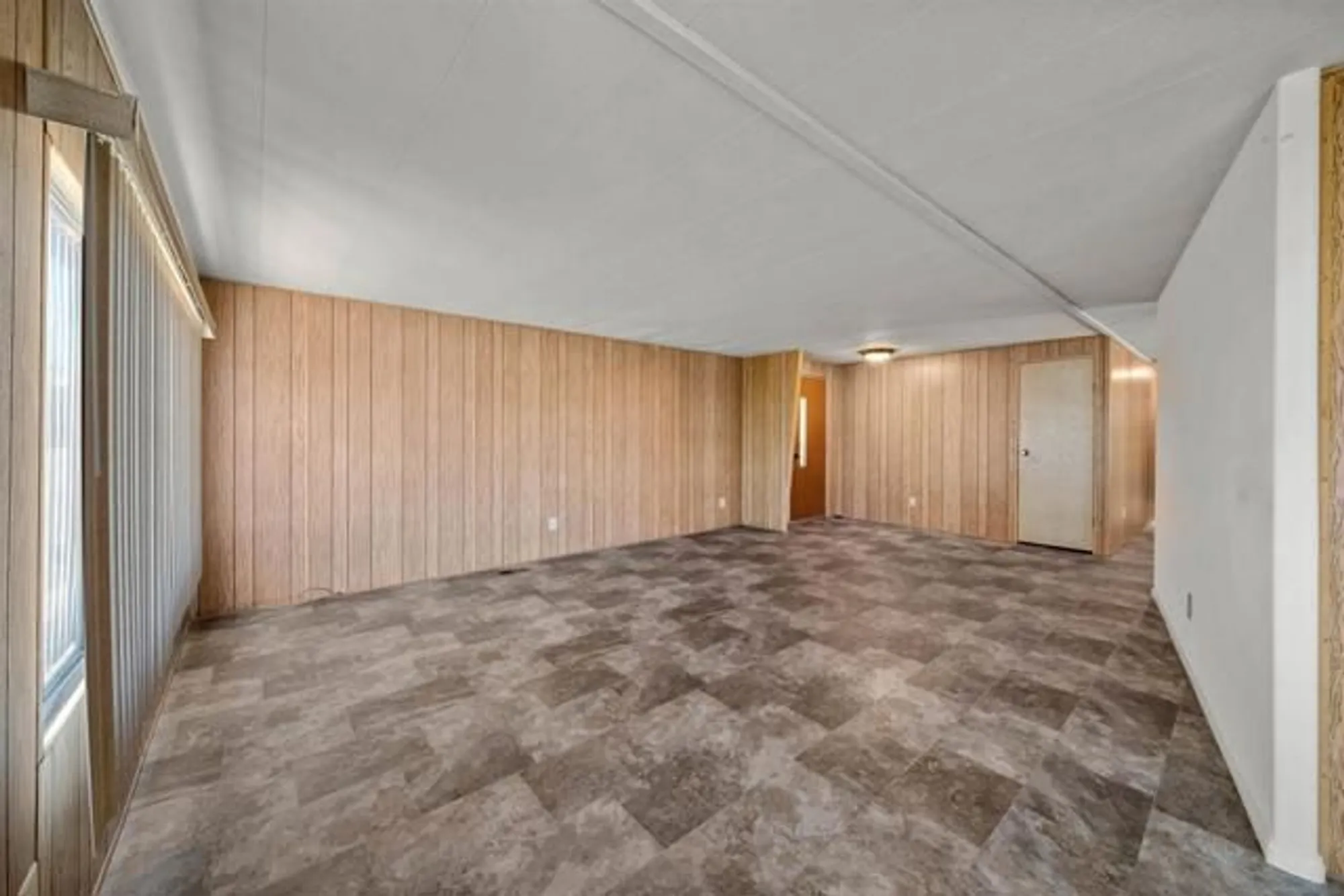 Property Slideshow image 9 of 29 | 444 n el camino real spc 42, Encinitas, CA, 92024