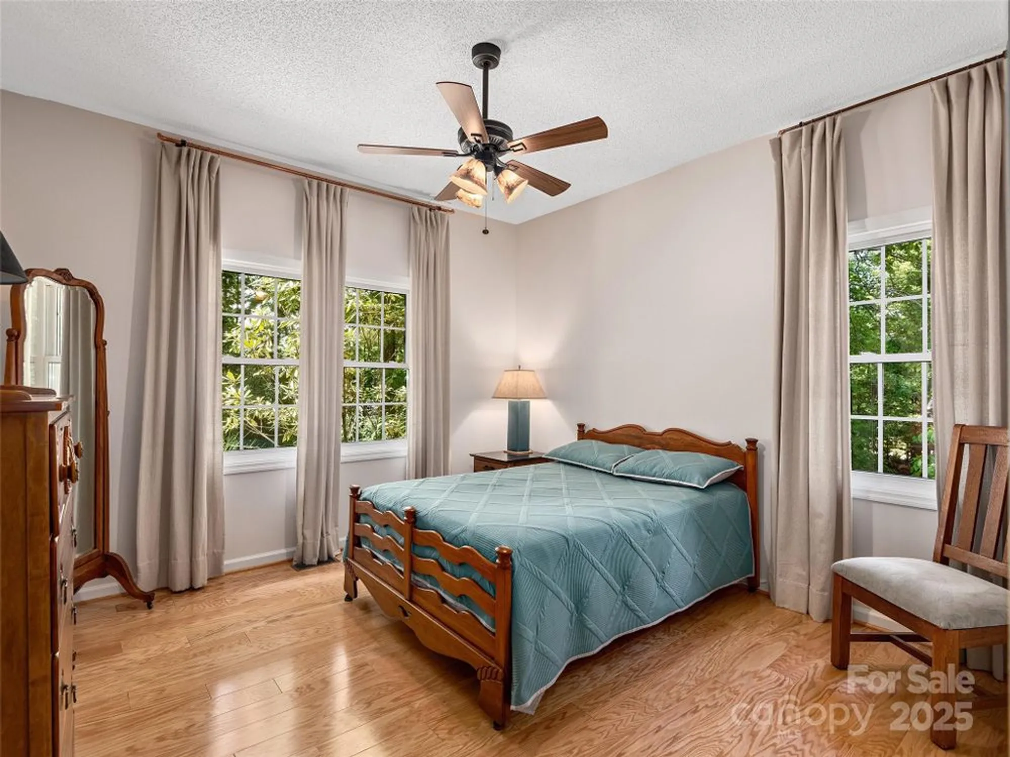 Property Slideshow image 18 of 37 | 306 croydon dr, Hendersonville, NC, 28791