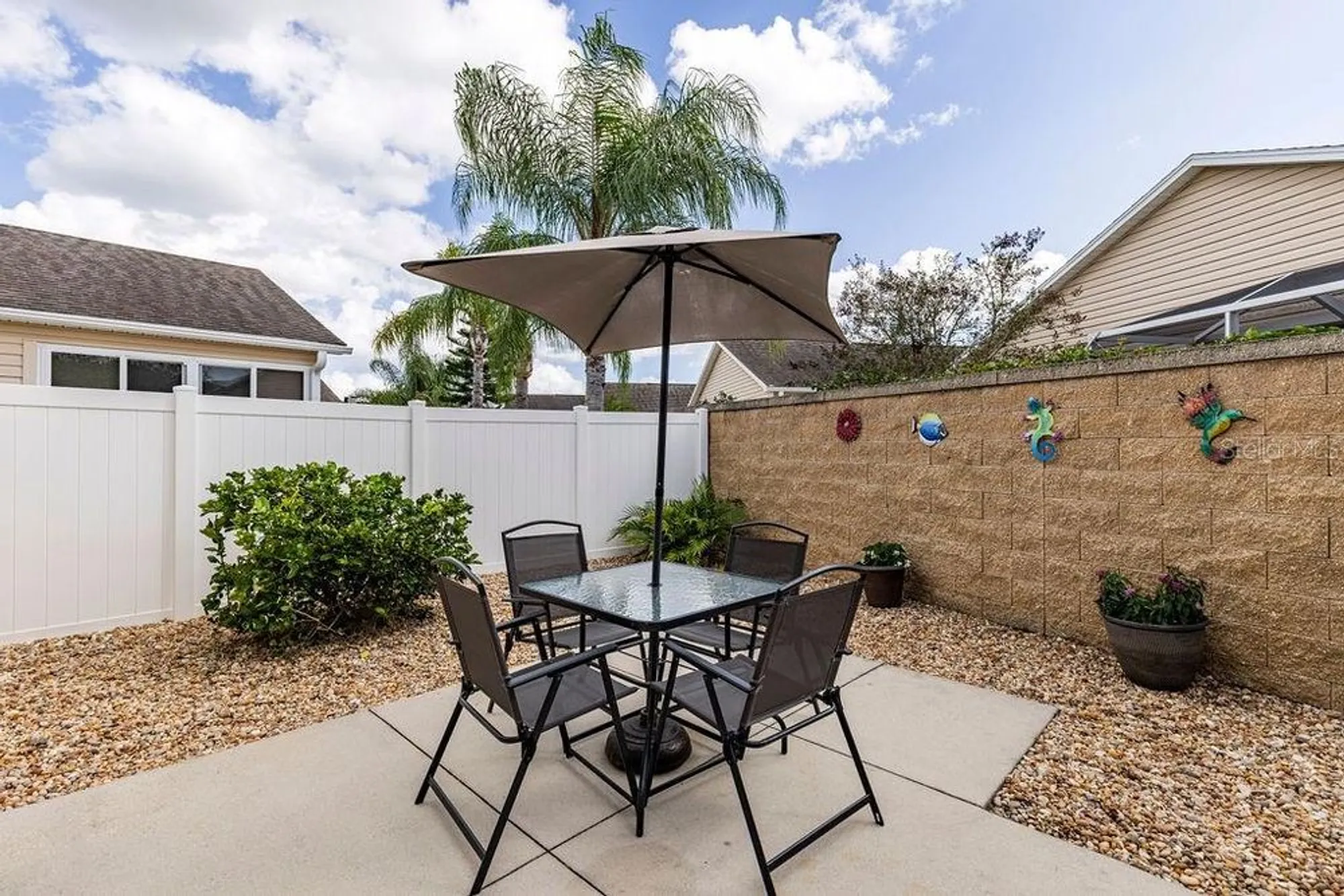 Property Slideshow image 17 of 31 | 852 sapphire pl, The Villages, FL, 32163