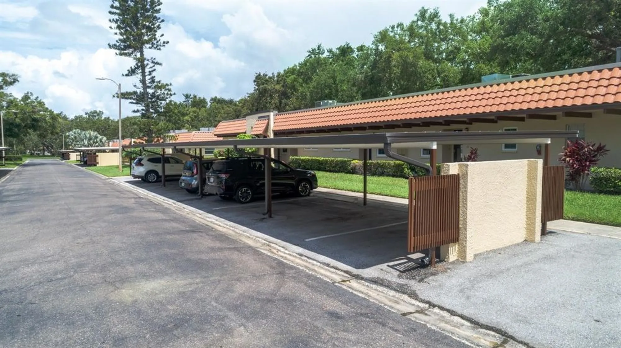 Property Slideshow image 37 of 84 | 1701 pinehurst rd apt 24b, Dunedin, FL, 34698