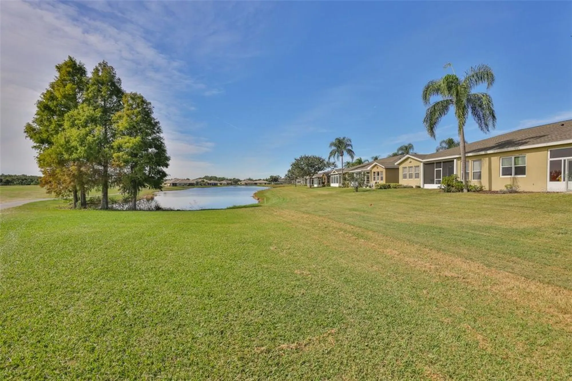 Property Slideshow image 36 of 95 | 2432 kensington greens dr # 15, Sun City Center, FL, 33573