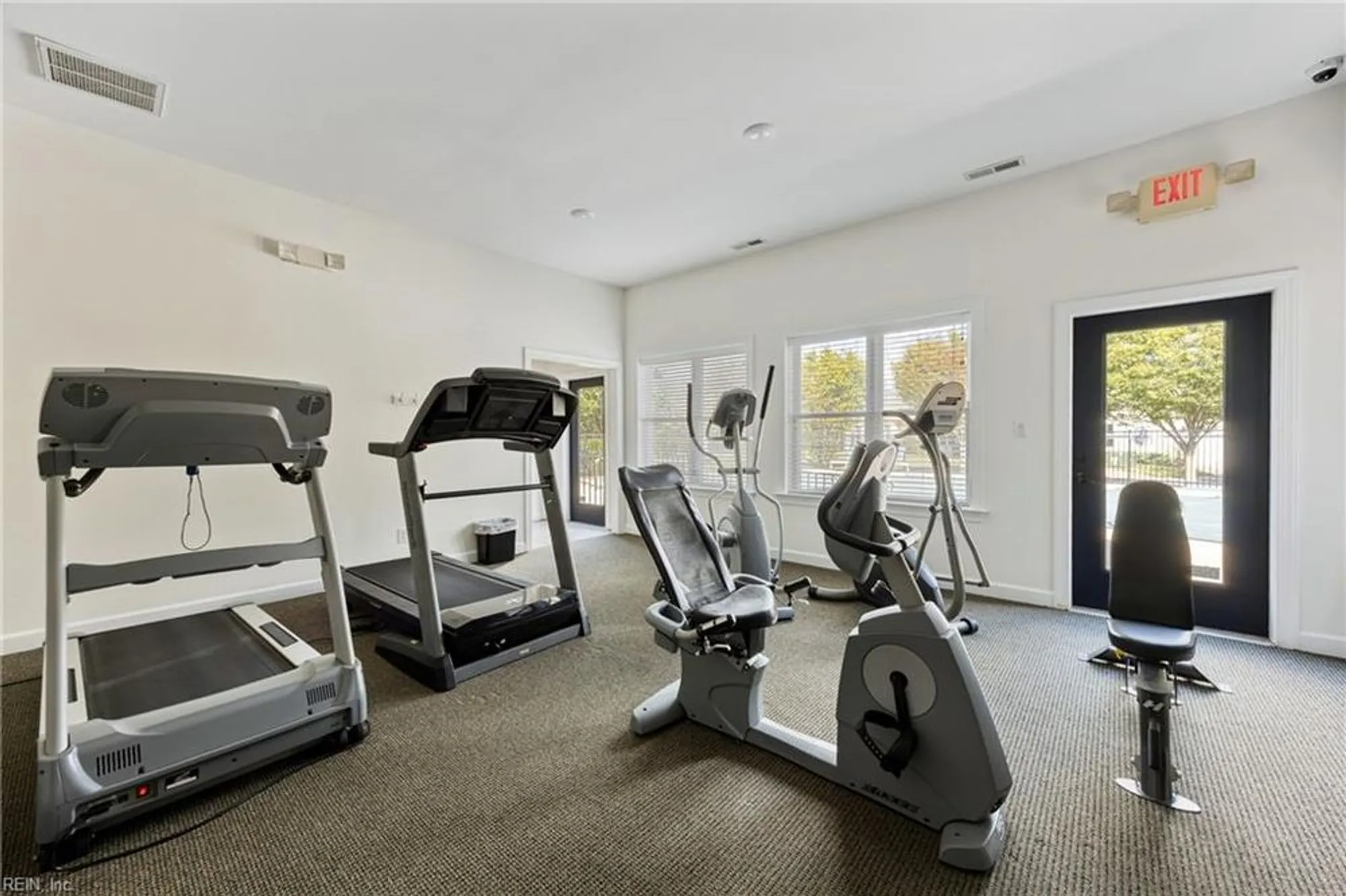 Property Slideshow image 44 of 47 | 204 cathedral st, Smithfield, VA, 23430
