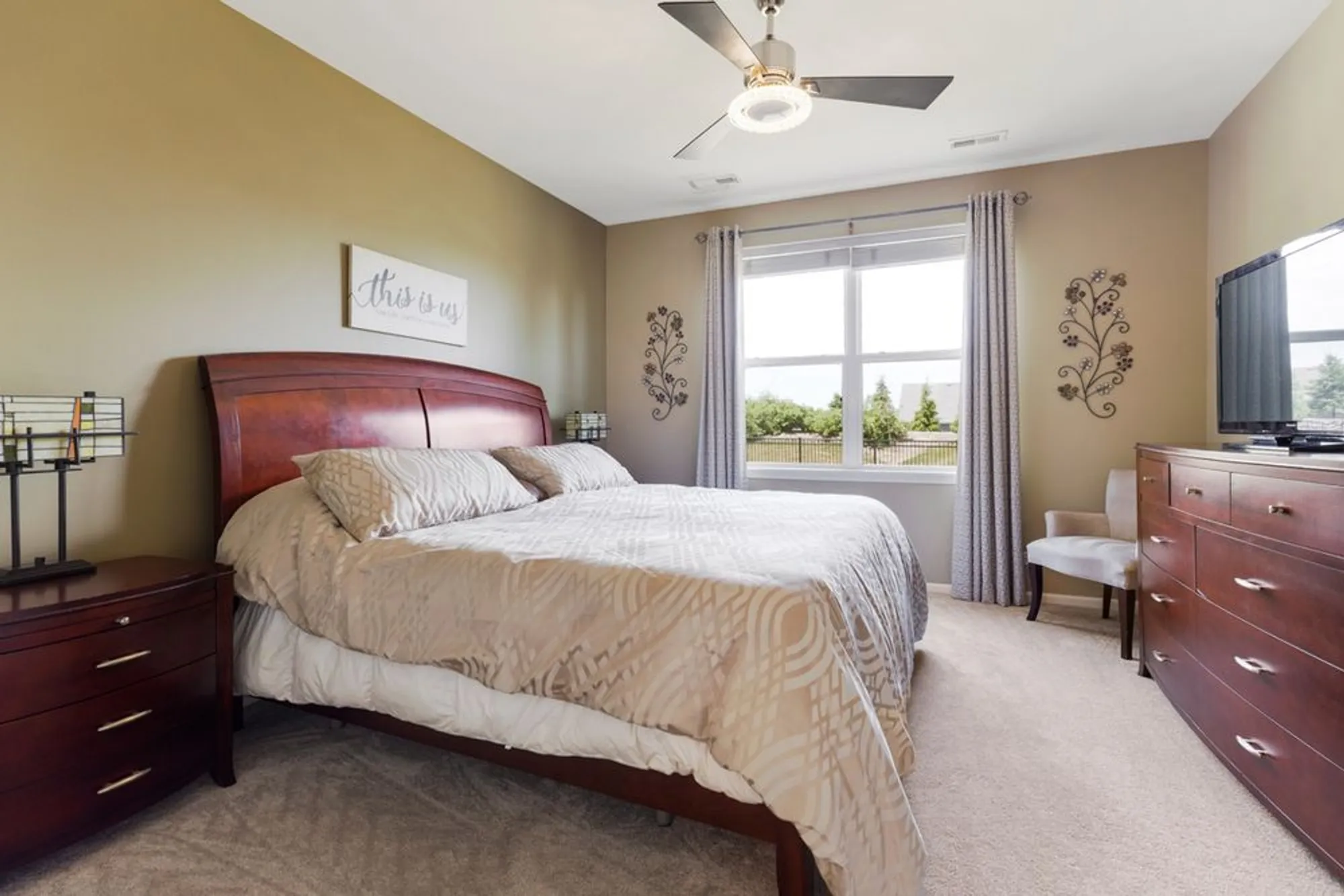 Property Slideshow image 13 of 30 | 1150 americana ave, Pingree Grove, IL, 60140