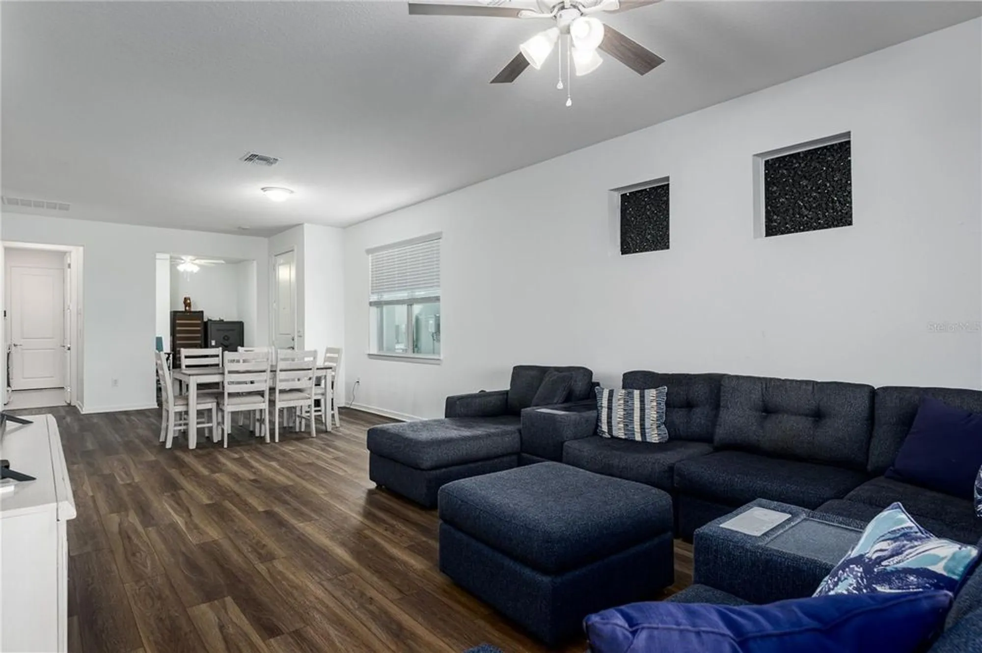 Property Slideshow image 8 of 40 | 10641 spring tide way, Parrish, FL, 34219