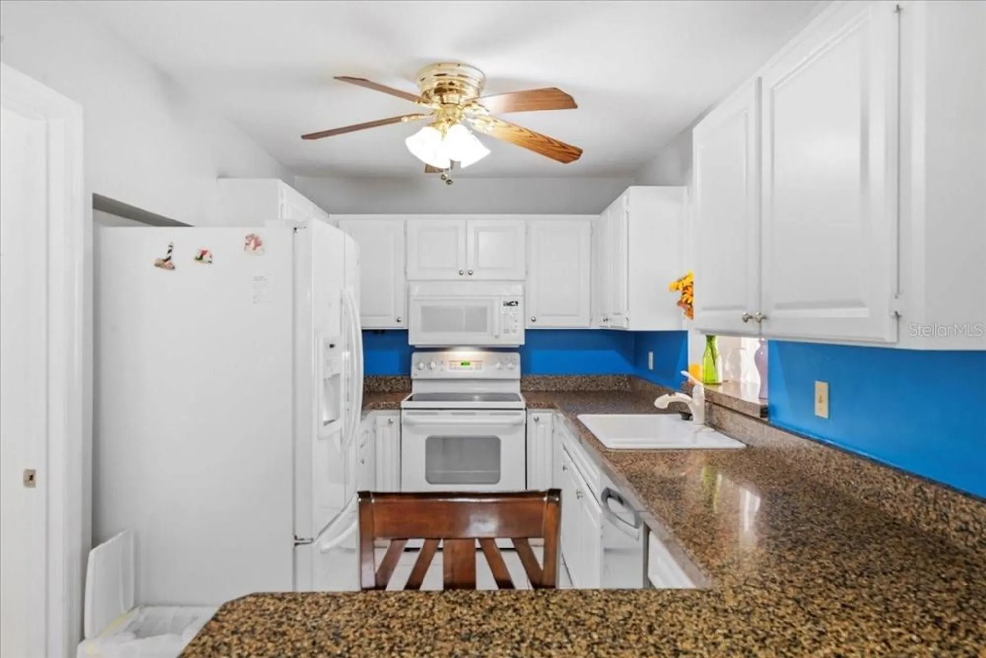 Property Slideshow image 6 of 34 | 2214 highclere cir # 6, Sun City Center, FL, 33573