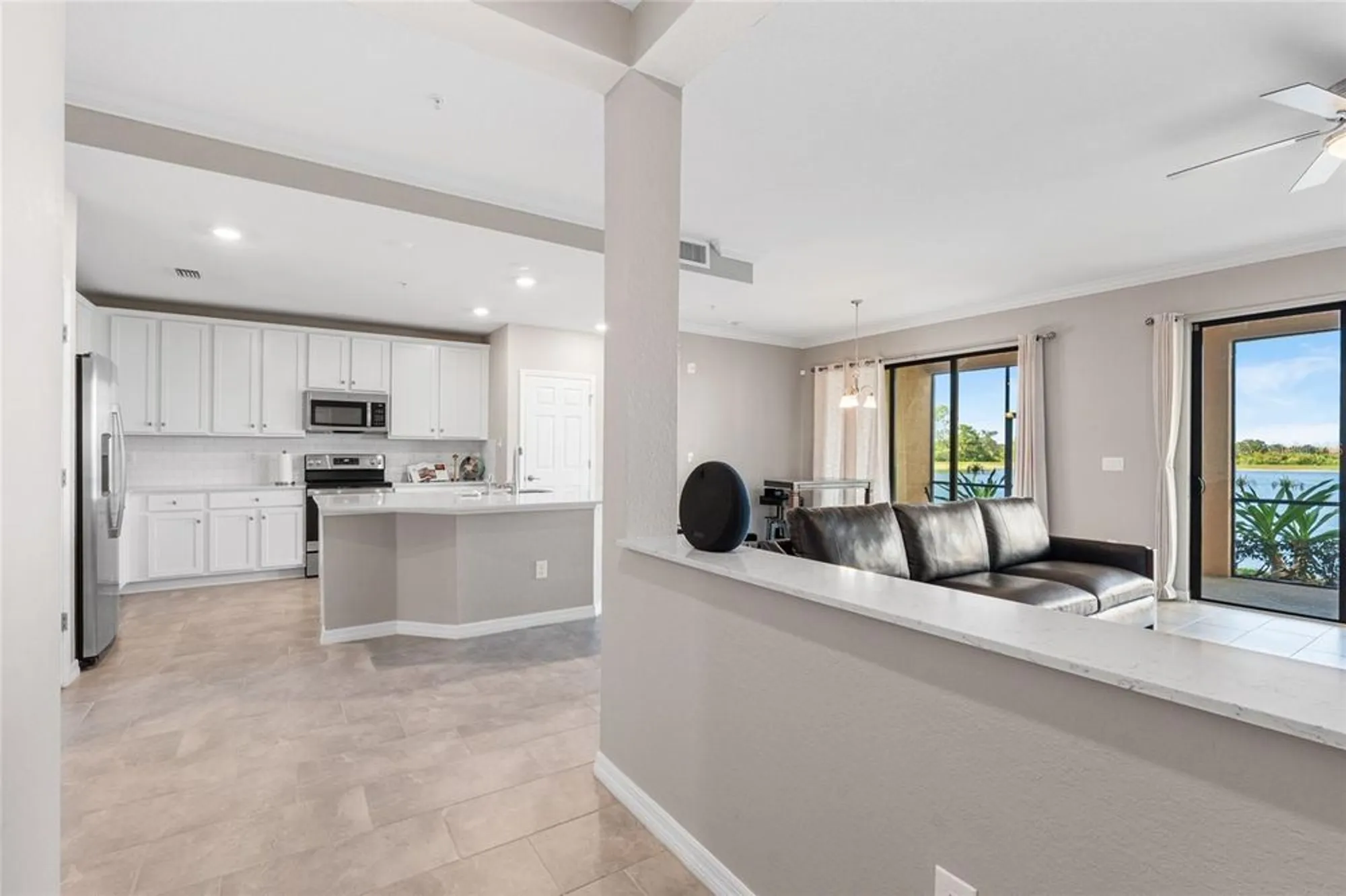 Property Slideshow image 8 of 74 | 10038 crooked creek dr unit 103, Venice, FL, 34293