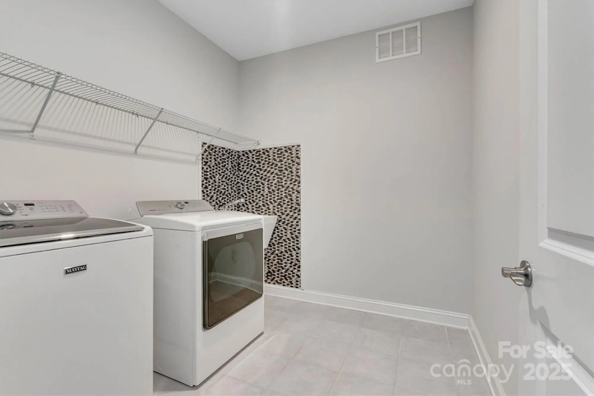 Property Slideshow image 27 of 37 | 8210 festival way, Charlotte, NC, 28215