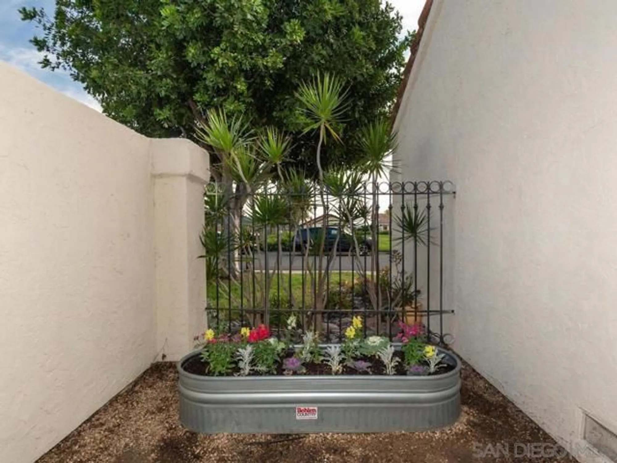 Property Slideshow image 42 of 68 | 12872 circulo dardo, San Diego, CA, 92128