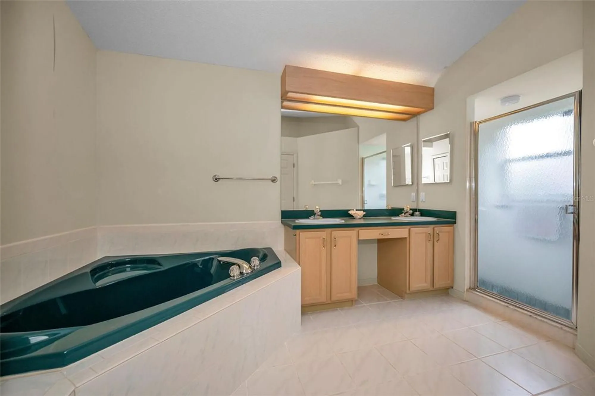 Property Slideshow image 18 of 60 | 6606 garden palm ct, New Port Richey, FL, 34655