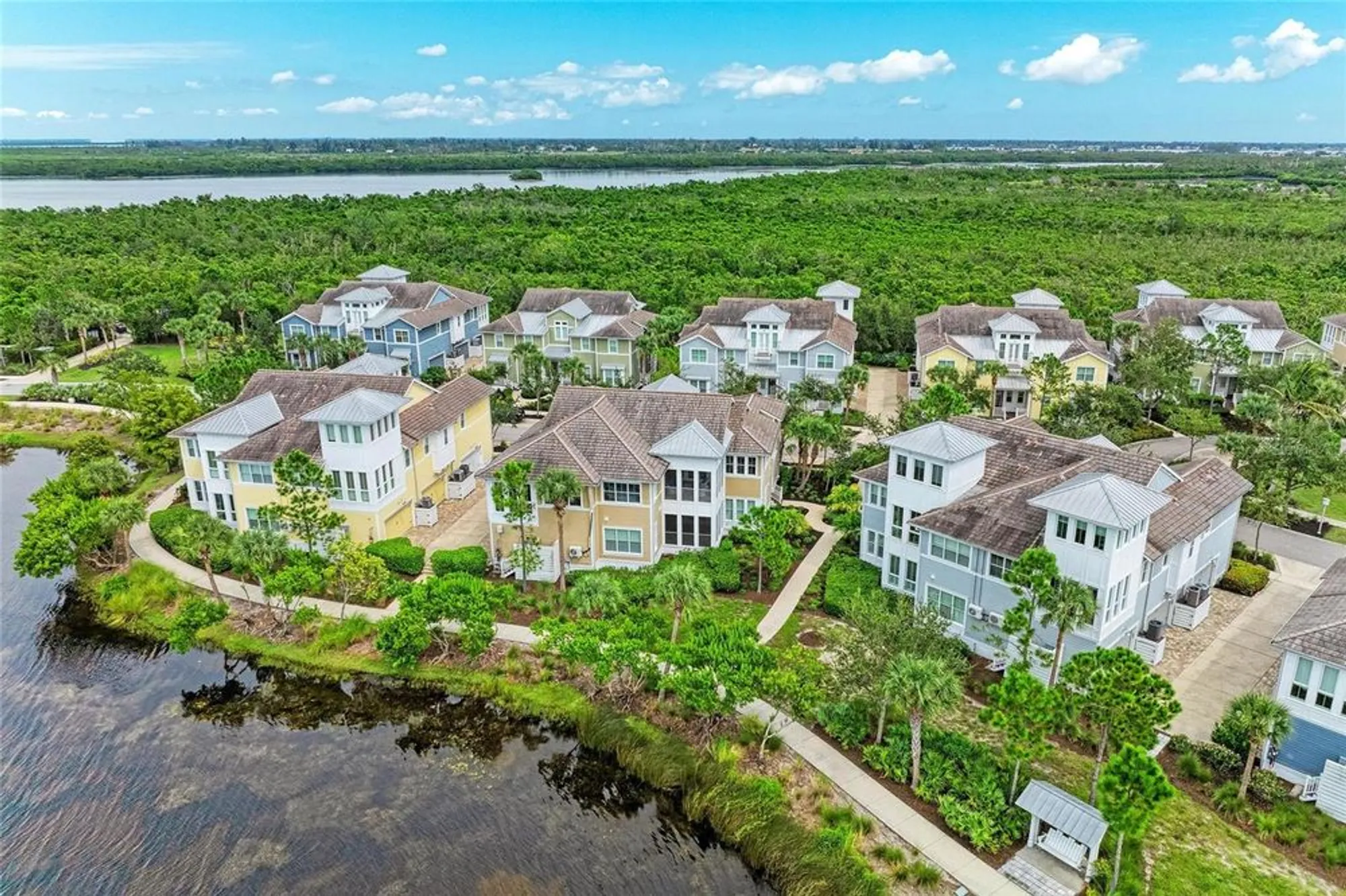 Property Slideshow image 42 of 100 | 258 sapphire lake dr unit 202, Bradenton, FL, 34209