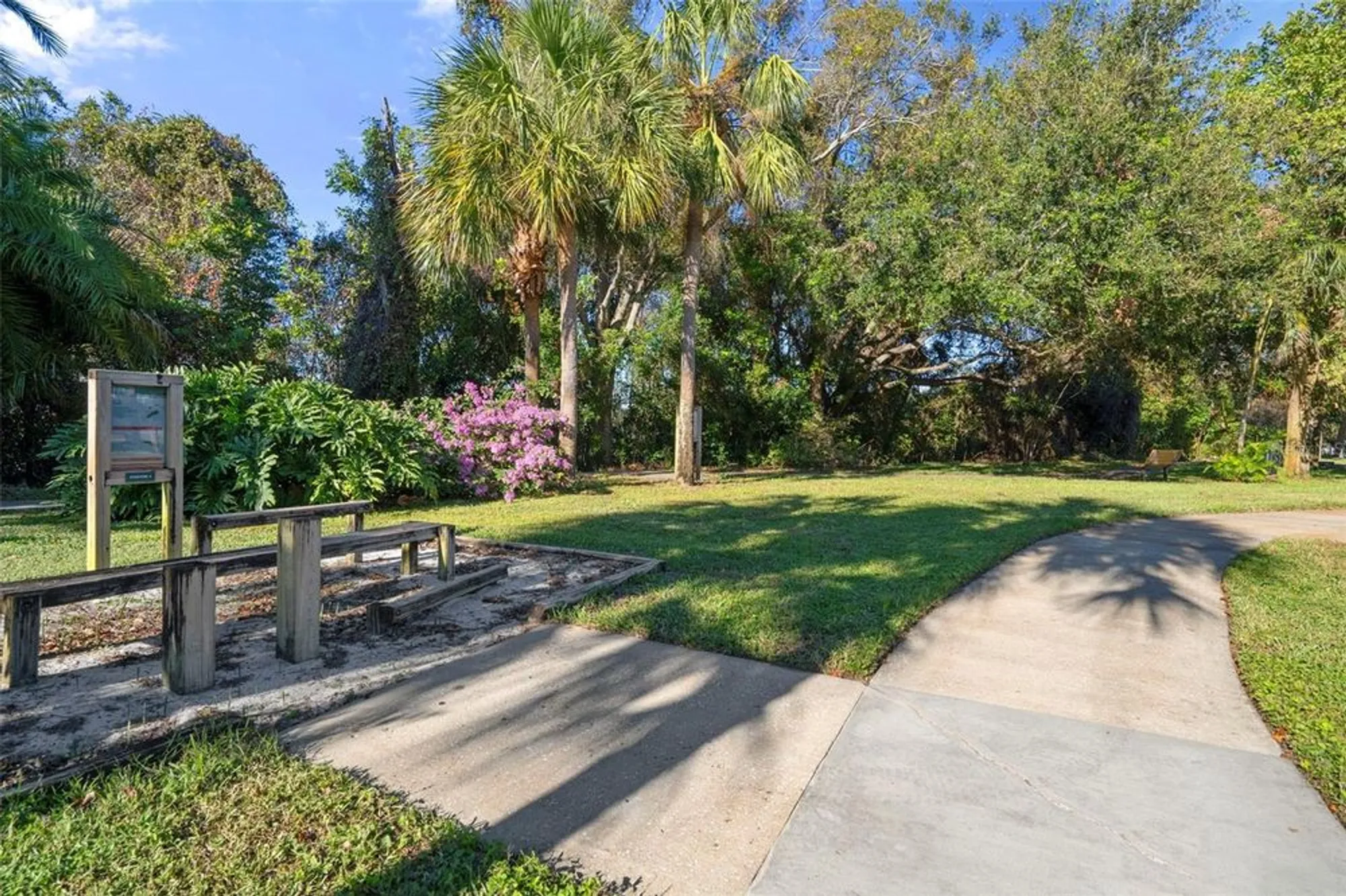 Property Slideshow image 53 of 61 | 2440 world parkway blvd 38, Clearwater, FL, 33763