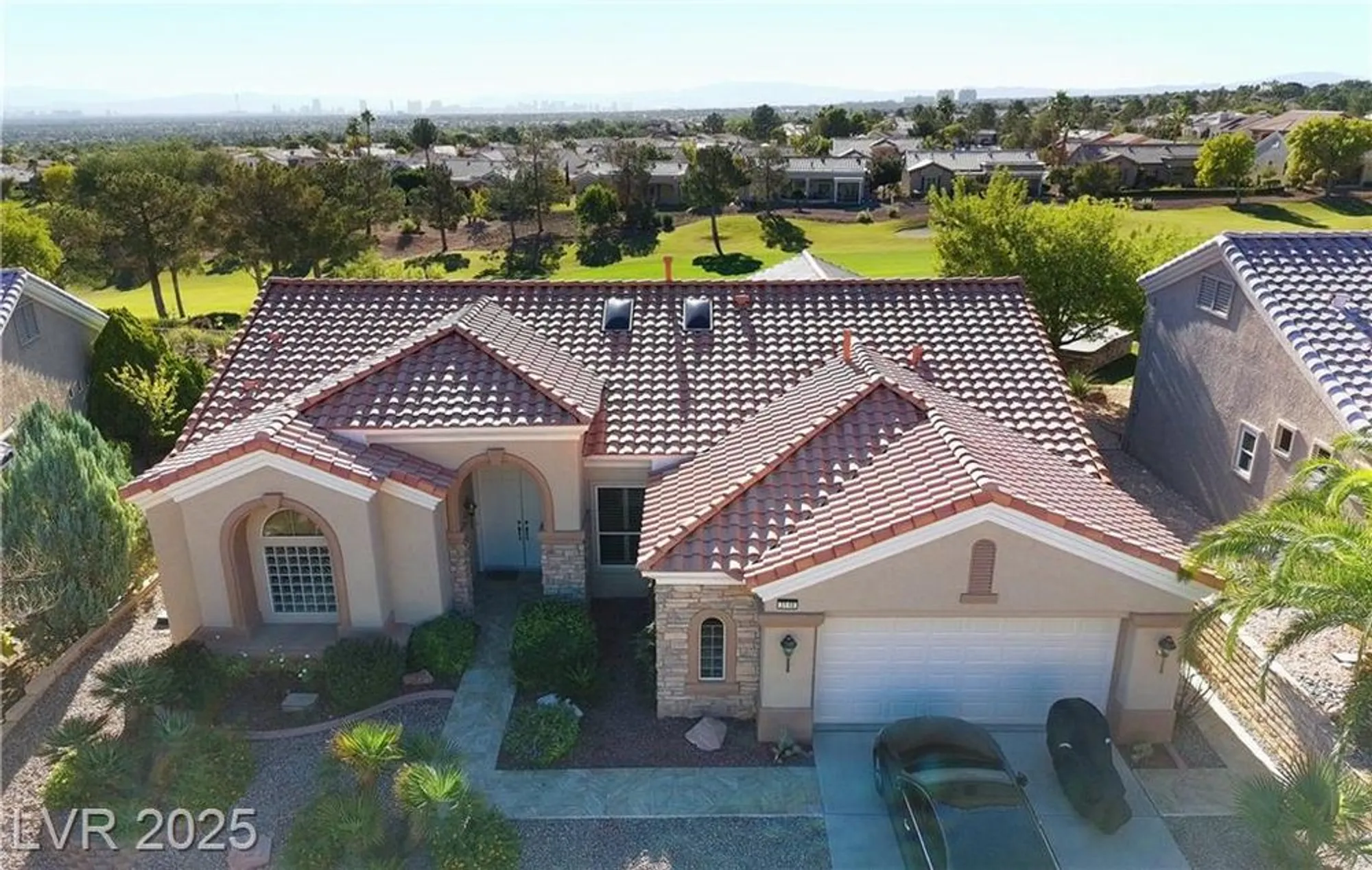 Property Slideshow image 2 of 43 | 3140 darby falls dr, Las Vegas, NV, 89134