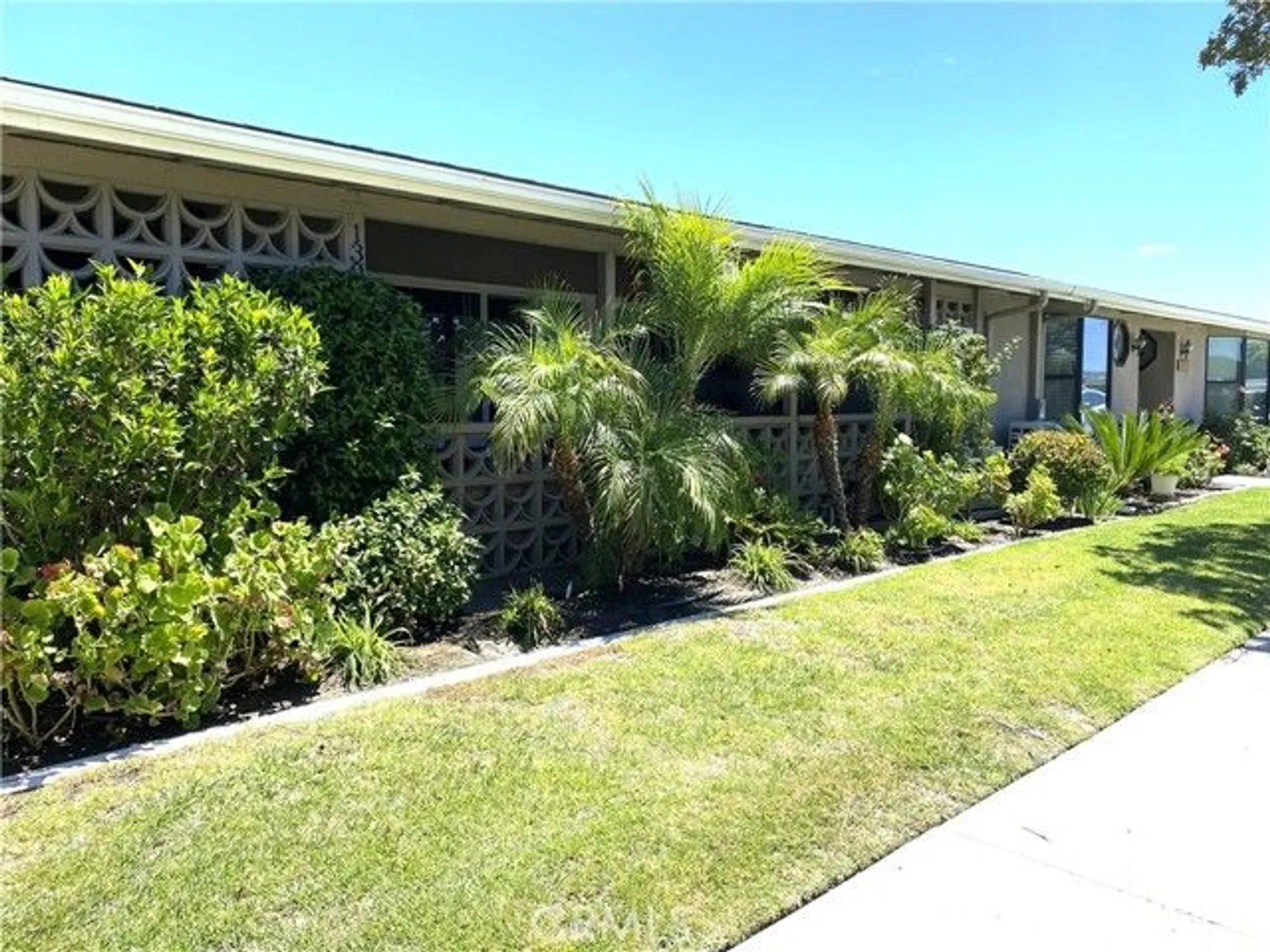 Property Slideshow image 30 of 30 | 13380 danbury ln # m6-130d, Seal Beach, CA, 90740