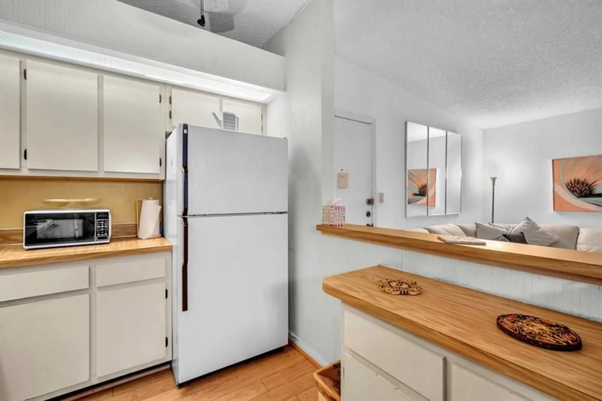 Property Slideshow image 5 of 31 | 10419 e clairmont cir 205, Tamarac, FL, 33321