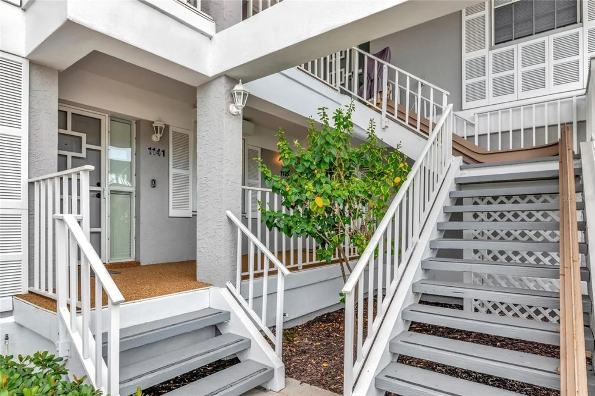 Property Slideshow image 5 of 52 | 1145 edgewater cir # 1145, Bradenton, FL, 34209