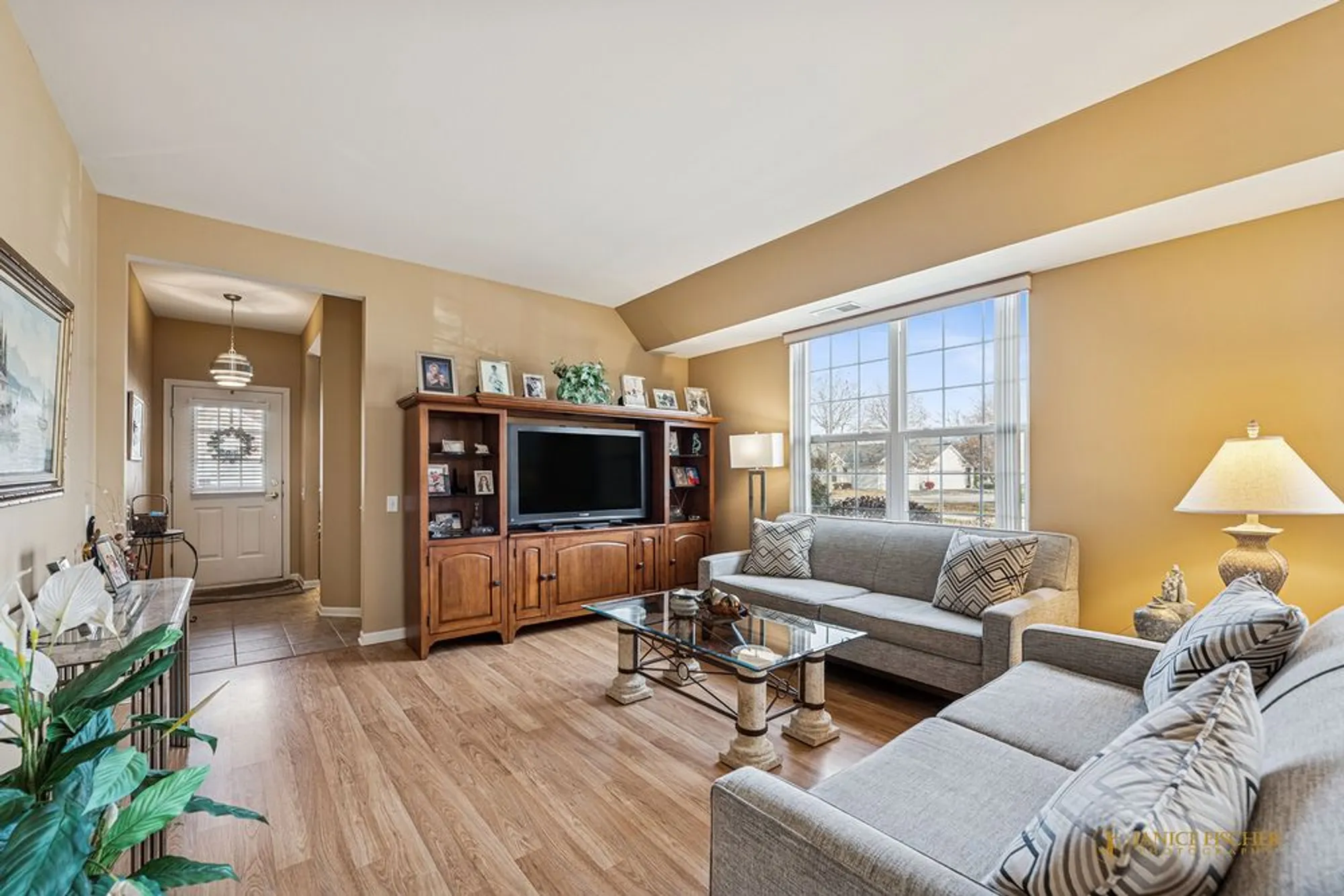 Property Slideshow image 5 of 21 | 13463 morgan way, Huntley, IL, 60142