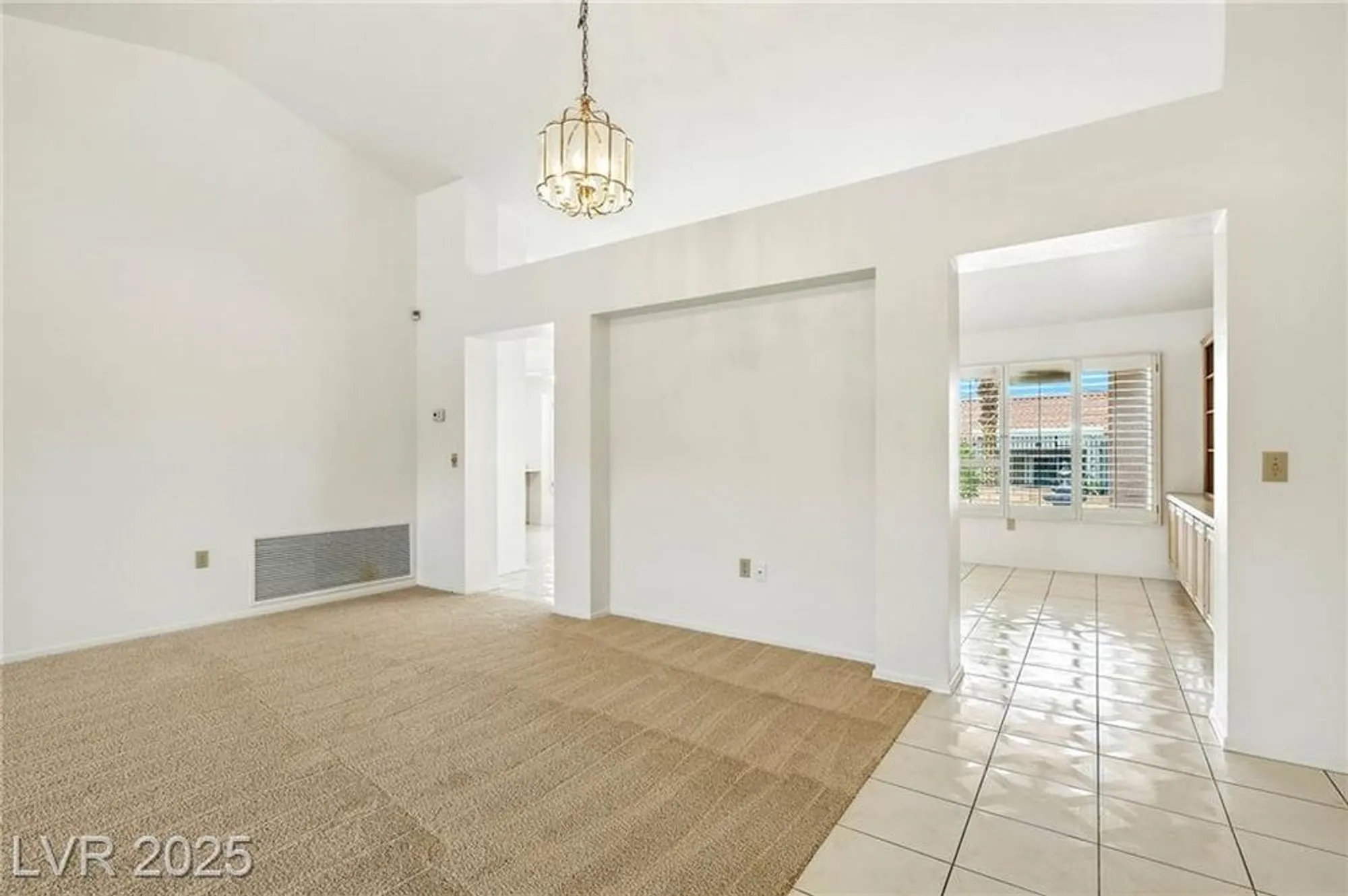 Property Slideshow image 8 of 35 | 8500 linderwood dr, Las Vegas, NV, 89134
