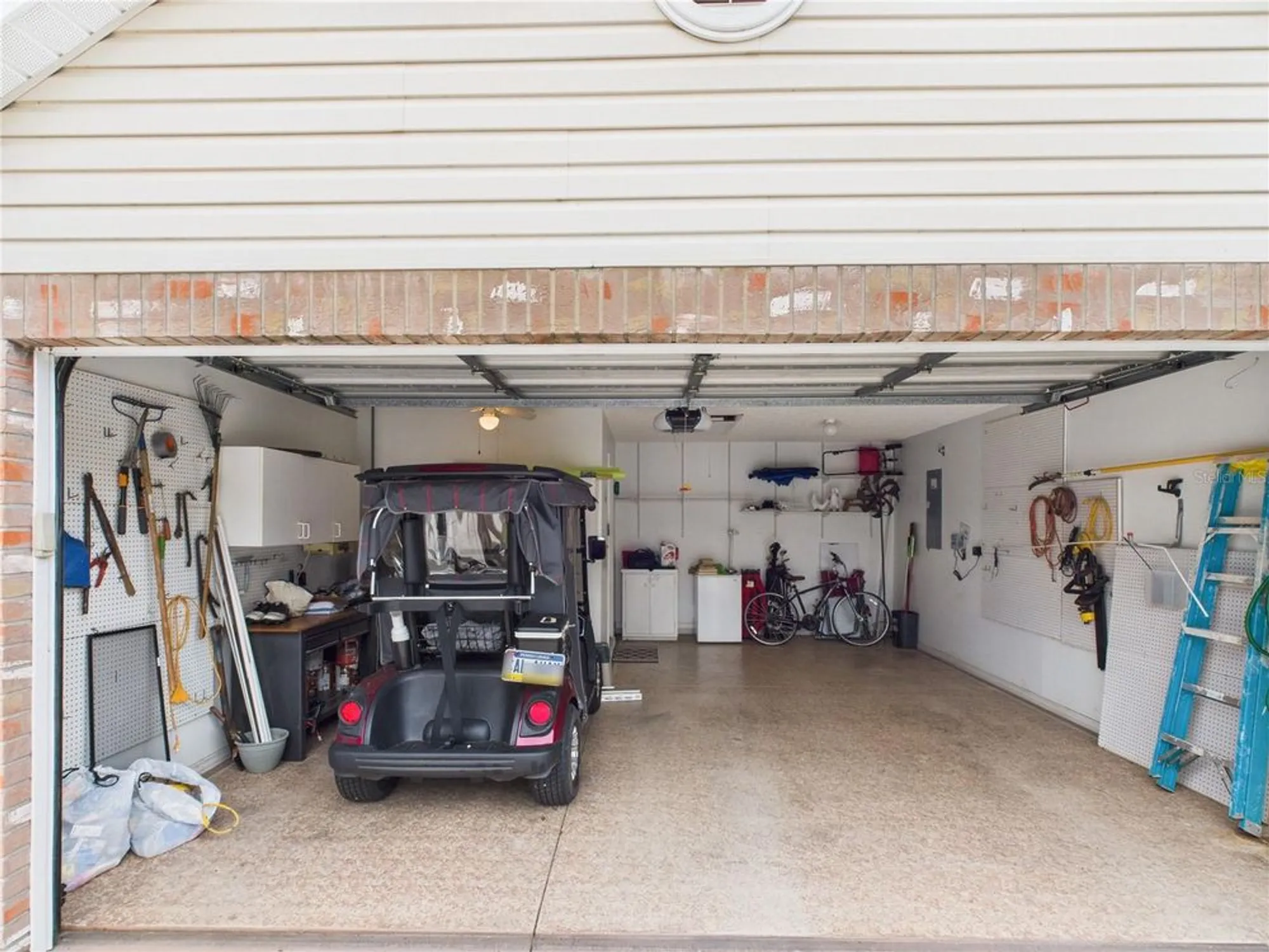 Property Slideshow image 25 of 28 | 1605 chavez ct, The Villages, FL, 32159