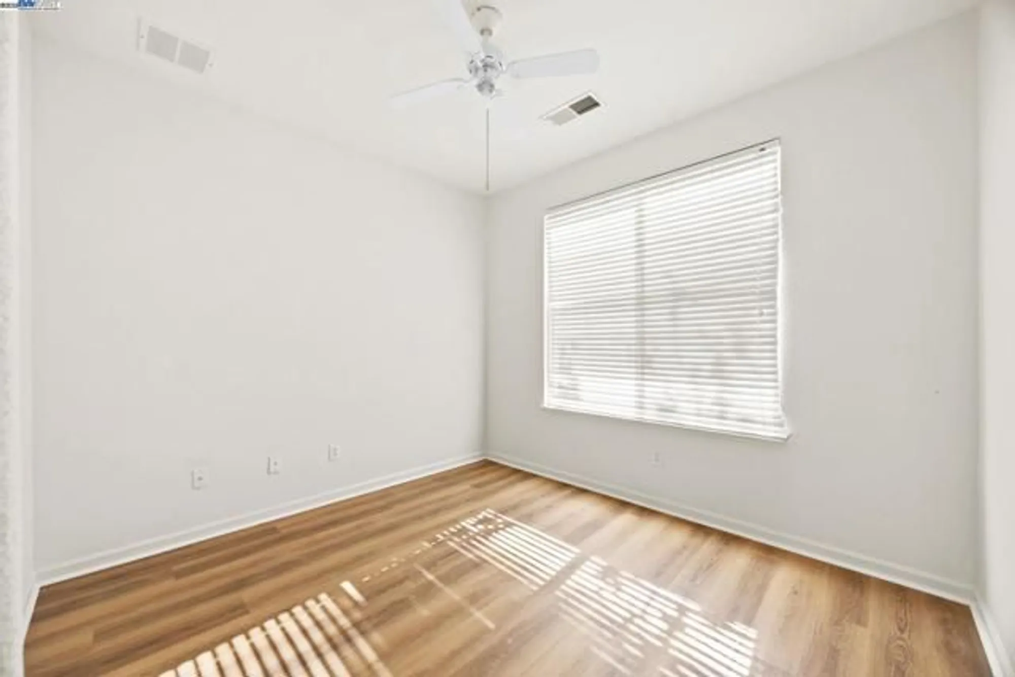 Property Slideshow image 17 of 36 | 993 centennial dr, Brentwood, CA, 94513