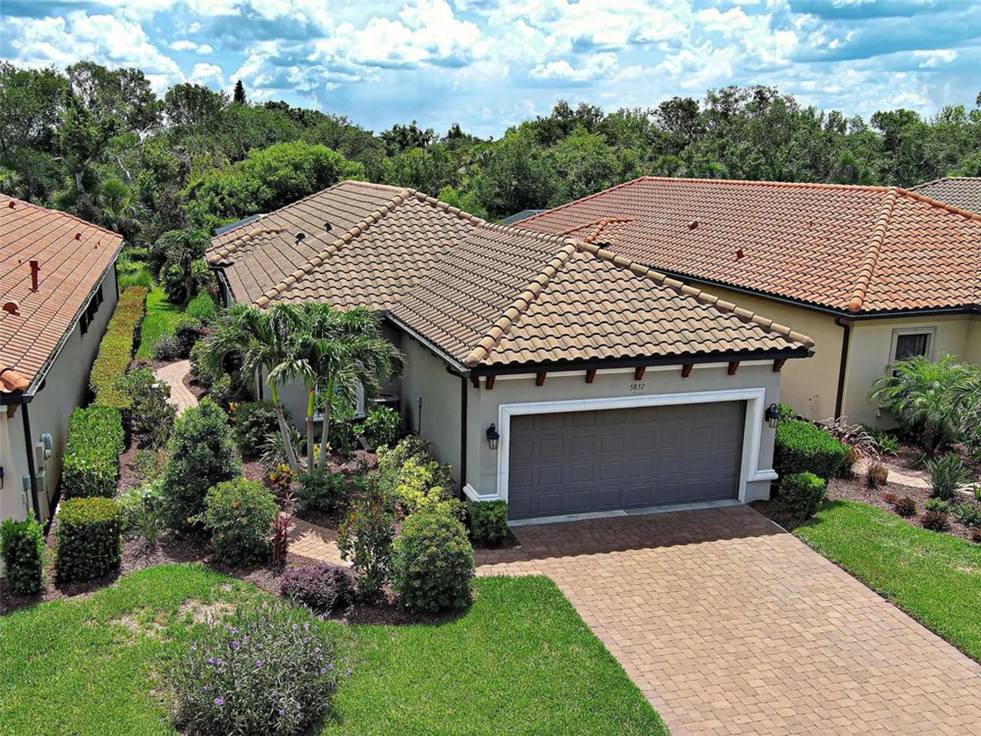 Property Slideshow image 5 of 99 | 5832 semolino st, Nokomis, FL, 34275