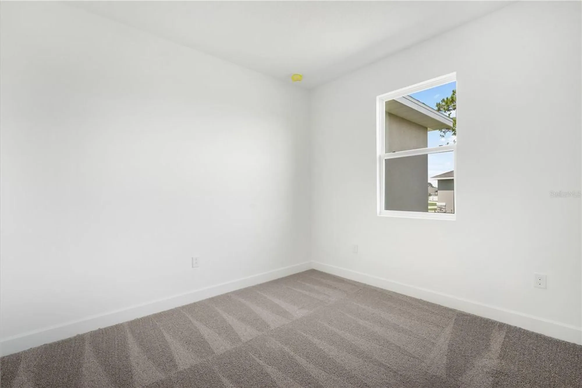 Property Slideshow image 27 of 44 | 9176 players dr, Weeki Wachee, FL, 34613