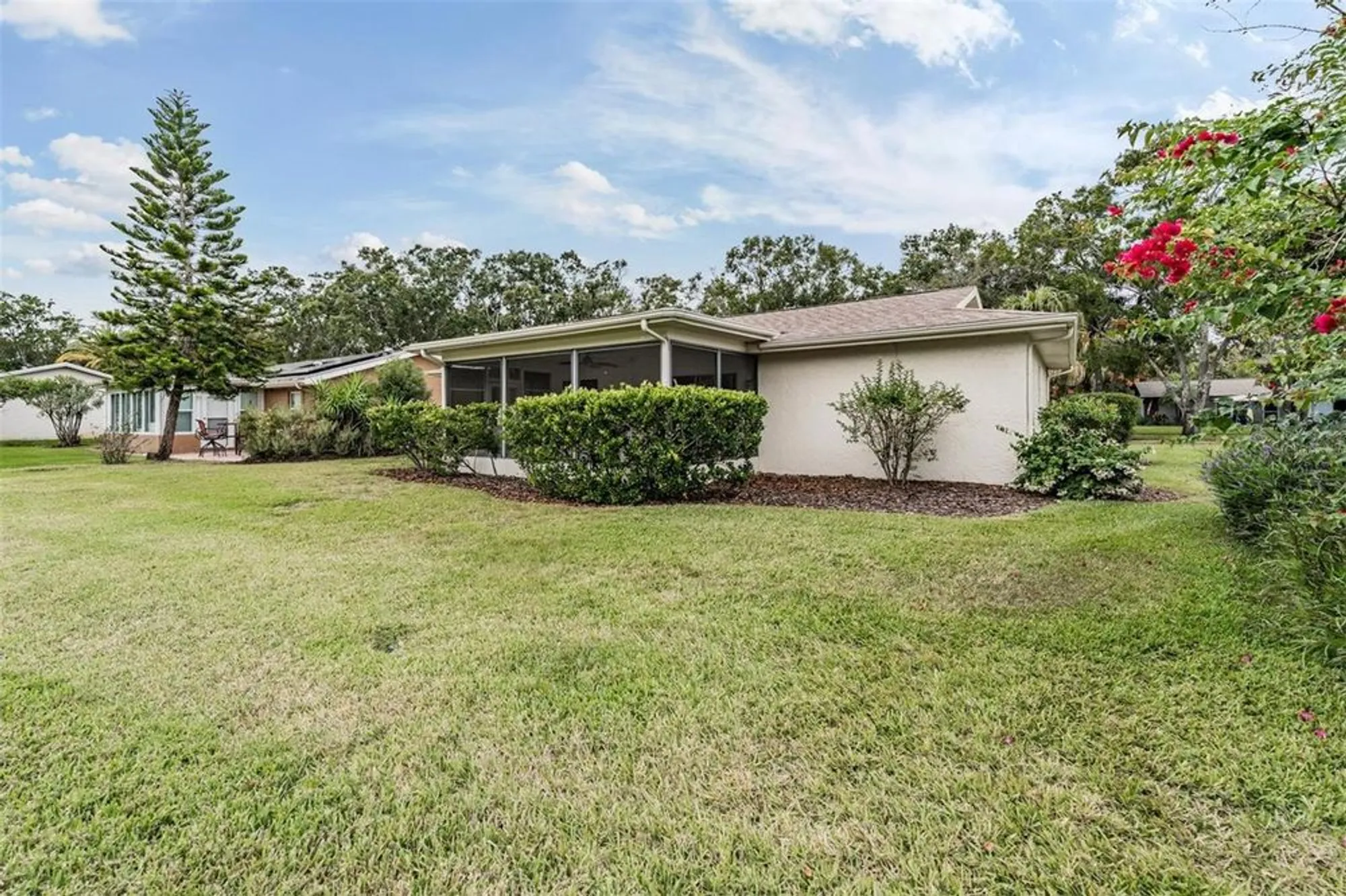 Property Slideshow image 21 of 26 | 2820 lomond dr, Palm Harbor, FL, 34684