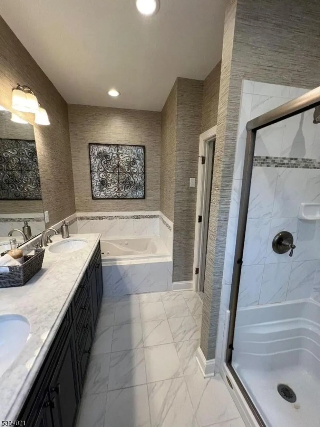 Property Slideshow image 16 of 24 | 6 leidl cir, Hillsborough, NJ, 08844