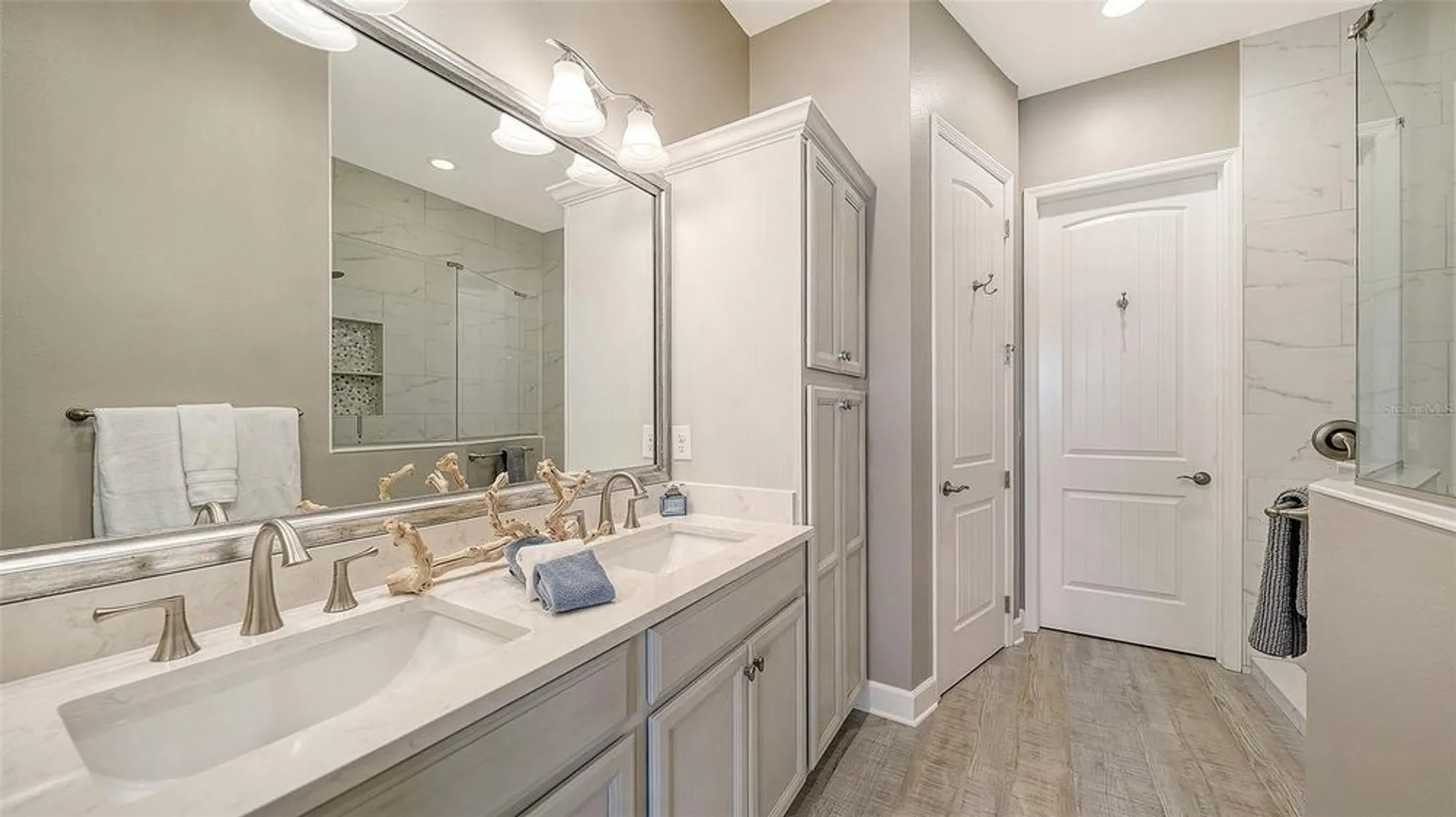 Property Slideshow image 30 of 79 | 344 sapphire lake dr unit 201, Bradenton, FL, 34209