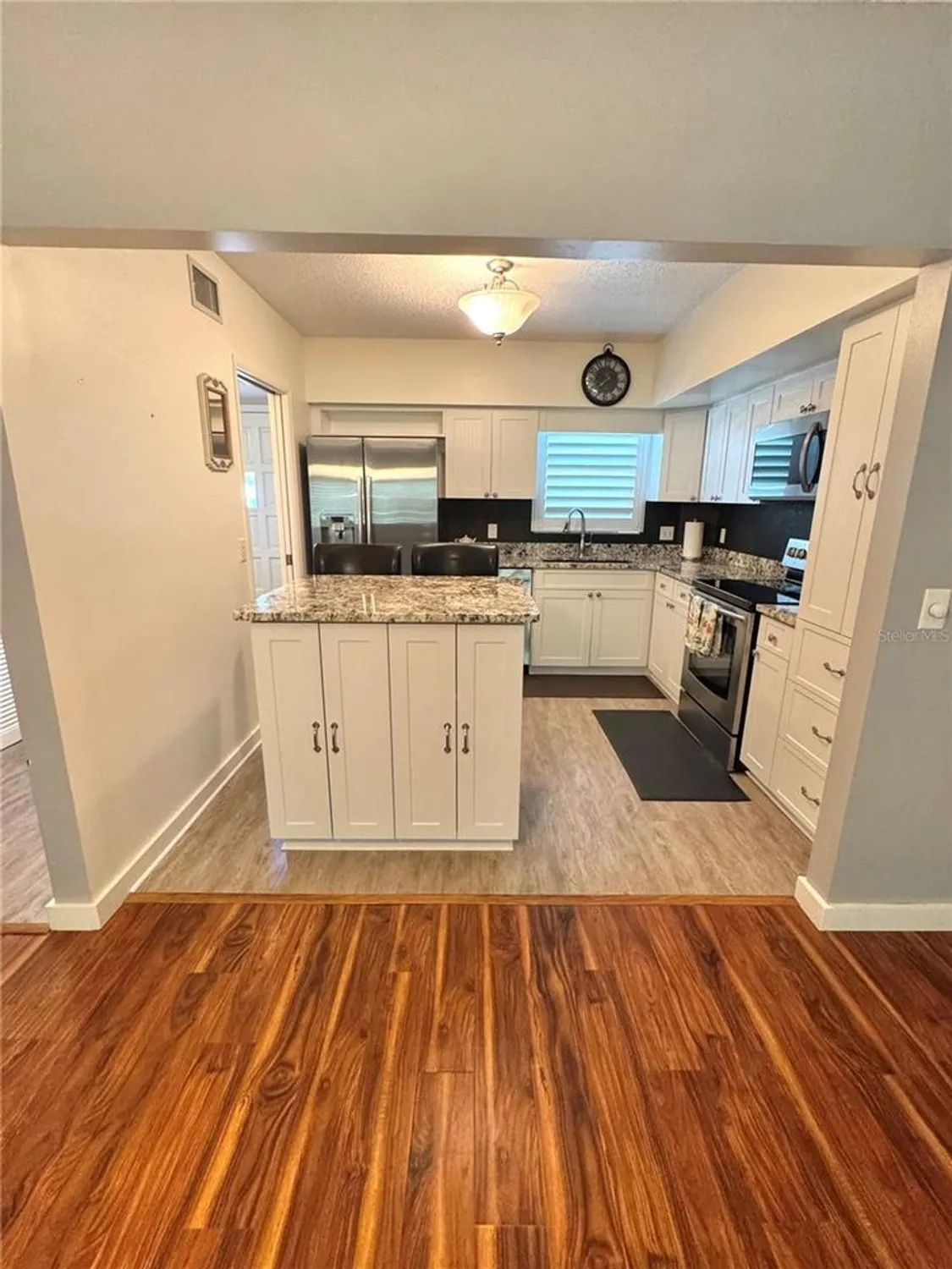 Property Slideshow image 11 of 37 | 2262 swedish dr 6, Clearwater, FL, 33763