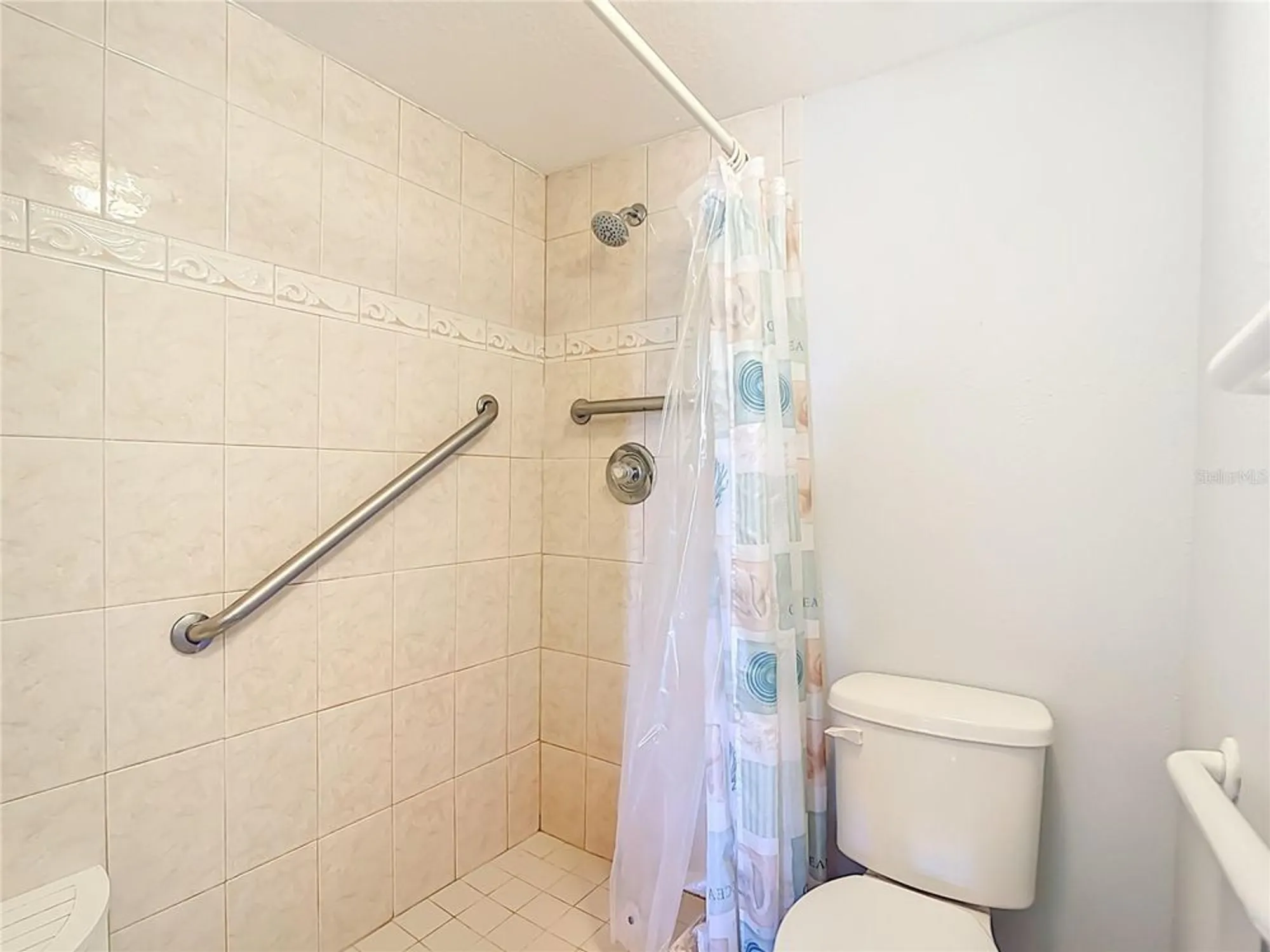 Property Slideshow image 29 of 57 | 404 cerromar cir 115, Venice, FL, 34293