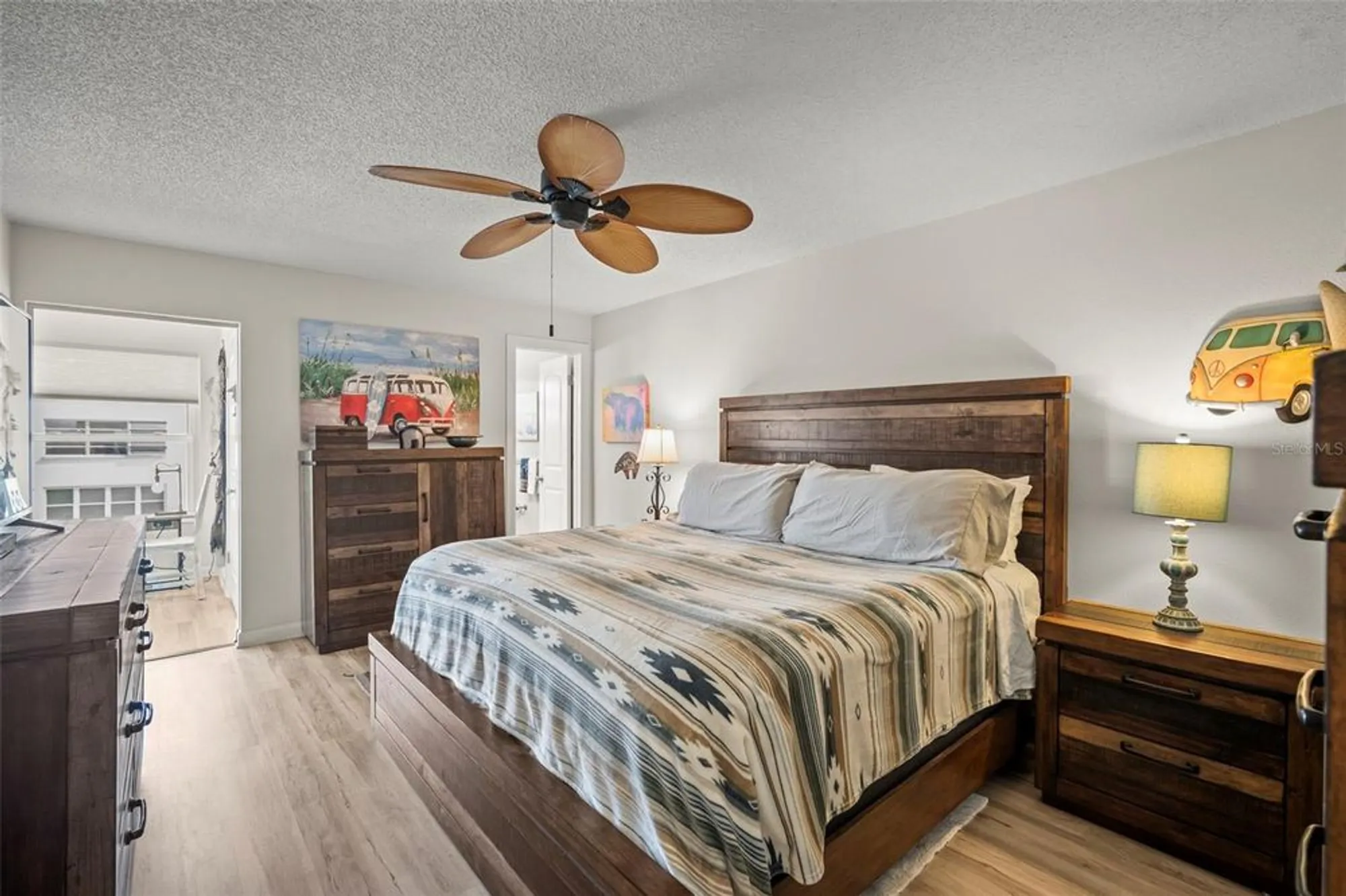 Property Slideshow image 19 of 32 | 2960 59th st 615, Gulfport, FL, 33707