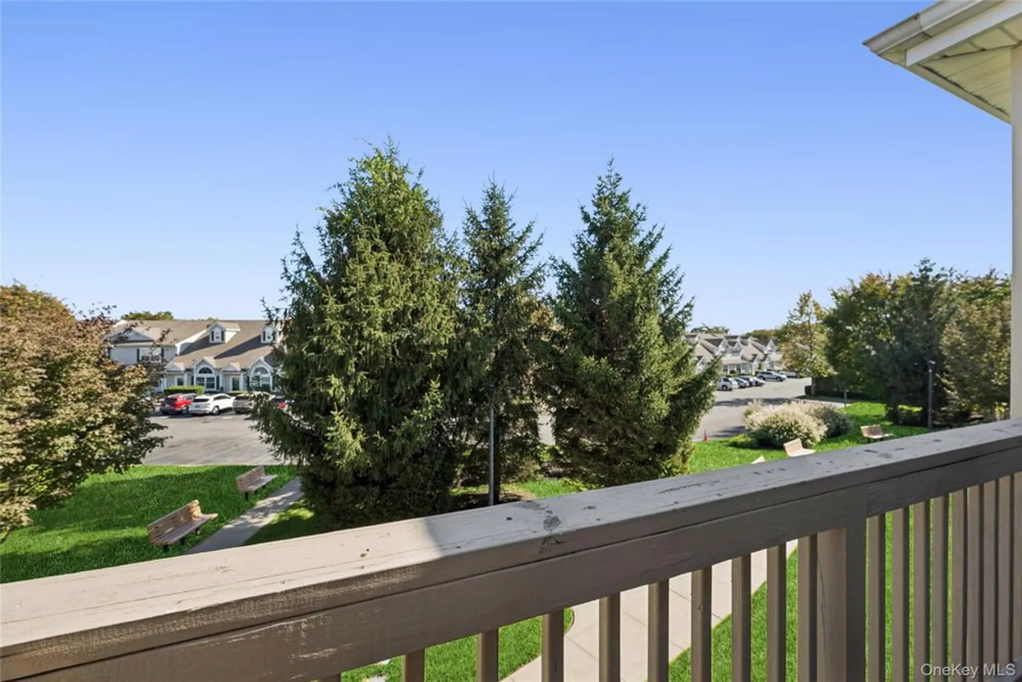 Property Slideshow image 20 of 39 | 1228 willow ln, Valley Stream, NY, 11580