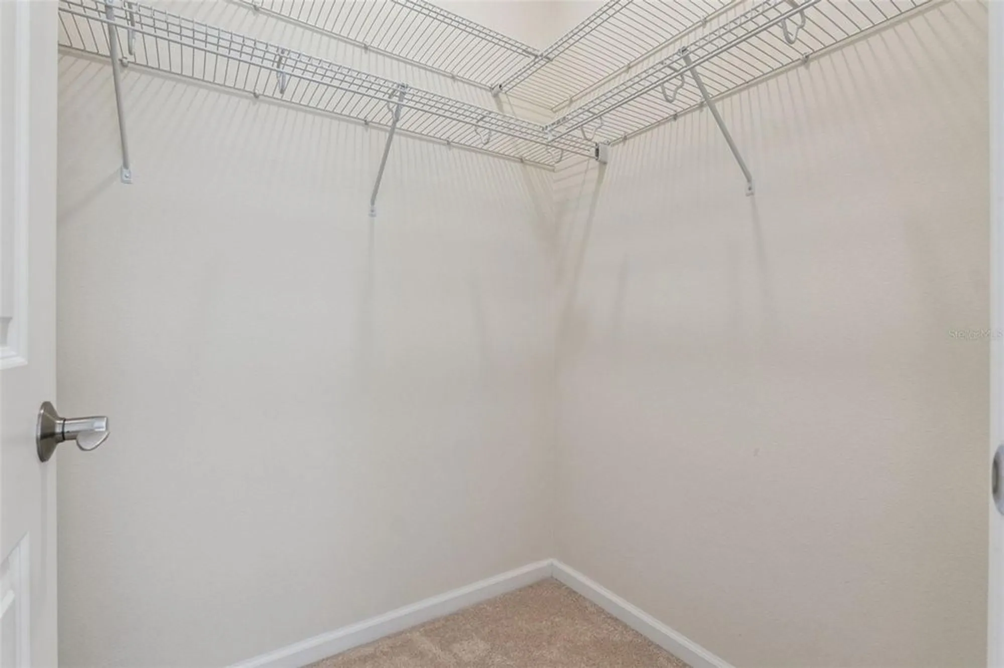 Property Slideshow image 18 of 47 | 404 tisbury ct, Deland, FL, 32724