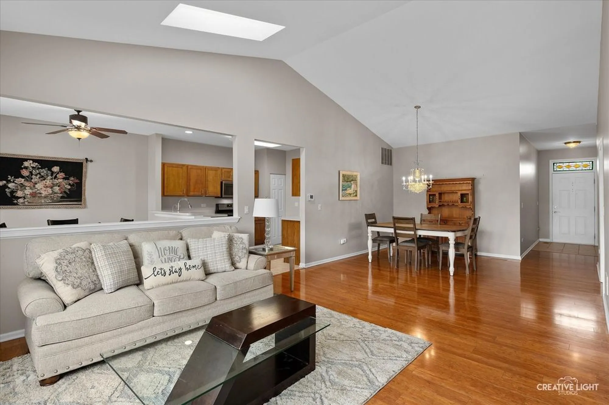 Property Slideshow image 6 of 24 | 21522 lake st clair dr, Crest Hill, IL, 60403