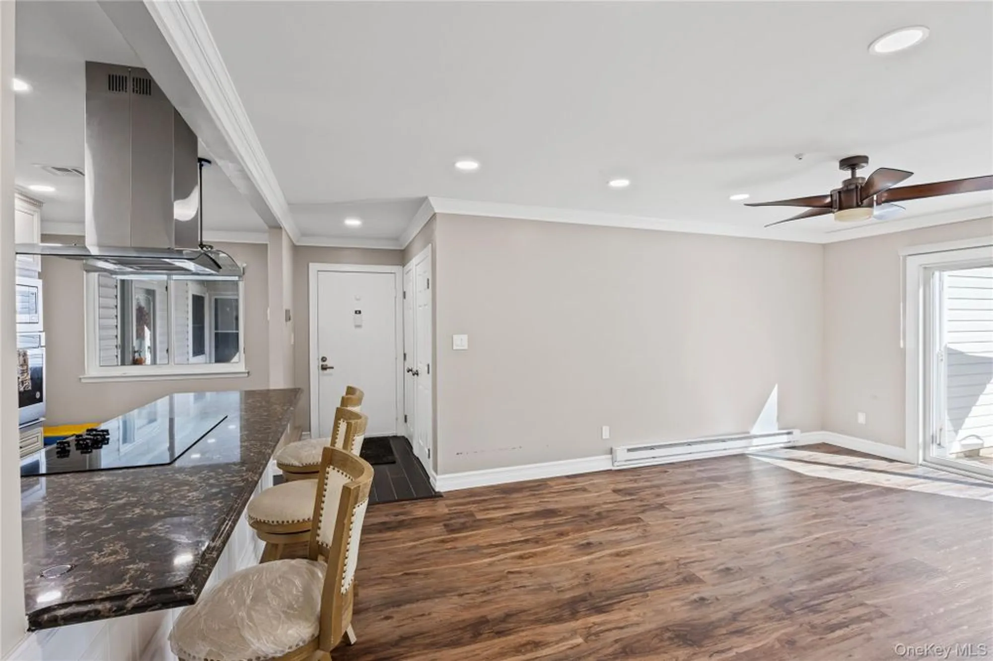 Property Slideshow image 10 of 35 | 204 bentley ct 204, Smithtown, NY, 11780