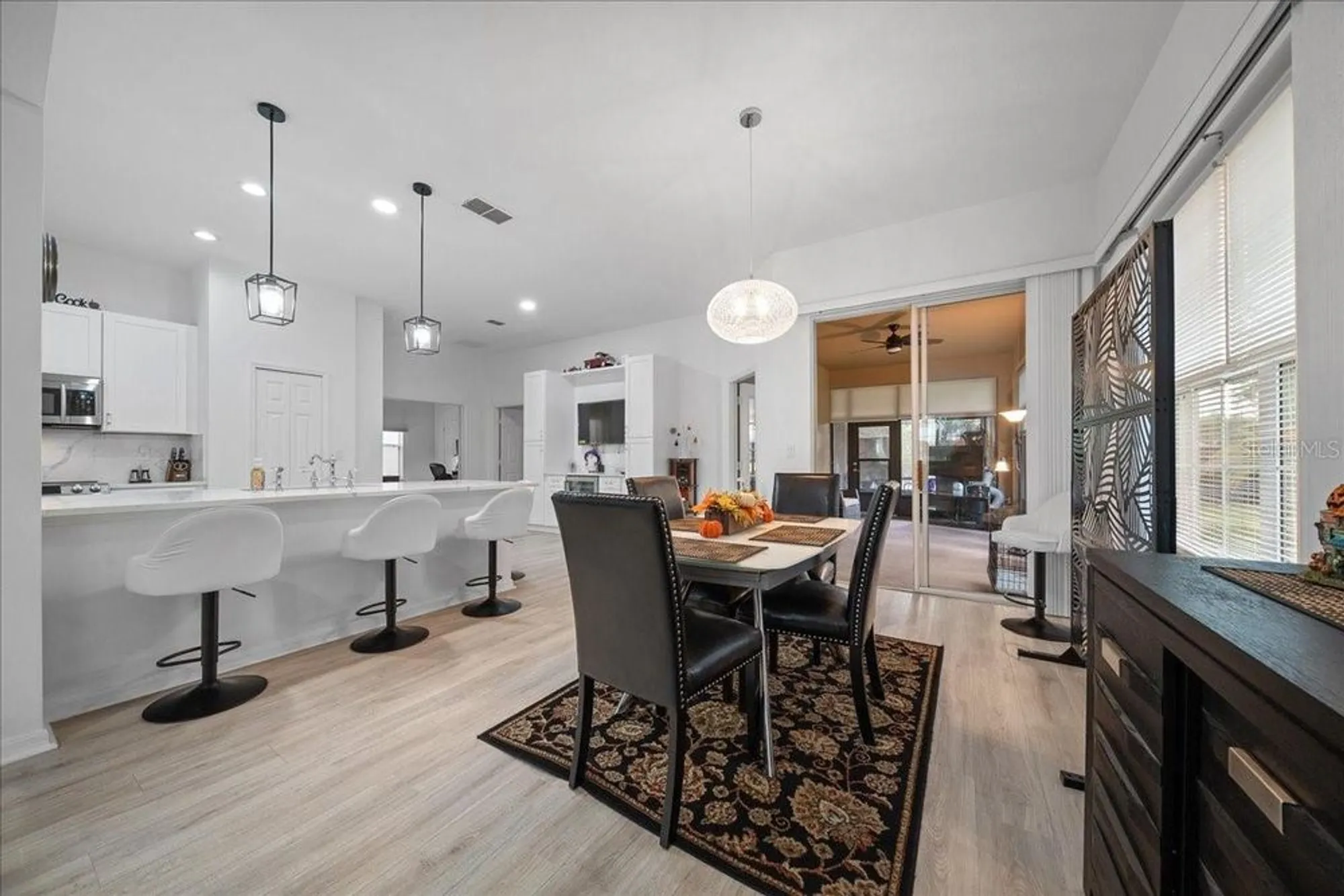 Property Slideshow image 19 of 58 | 25008 cypress pond ct, Leesburg, FL, 34748