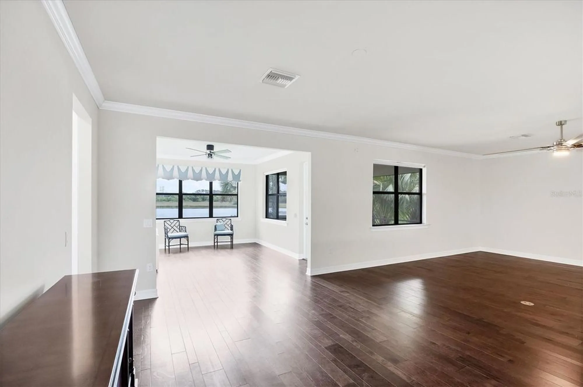 Property Slideshow image 9 of 54 | 5923 snowy egret dr, Sarasota, FL, 34238