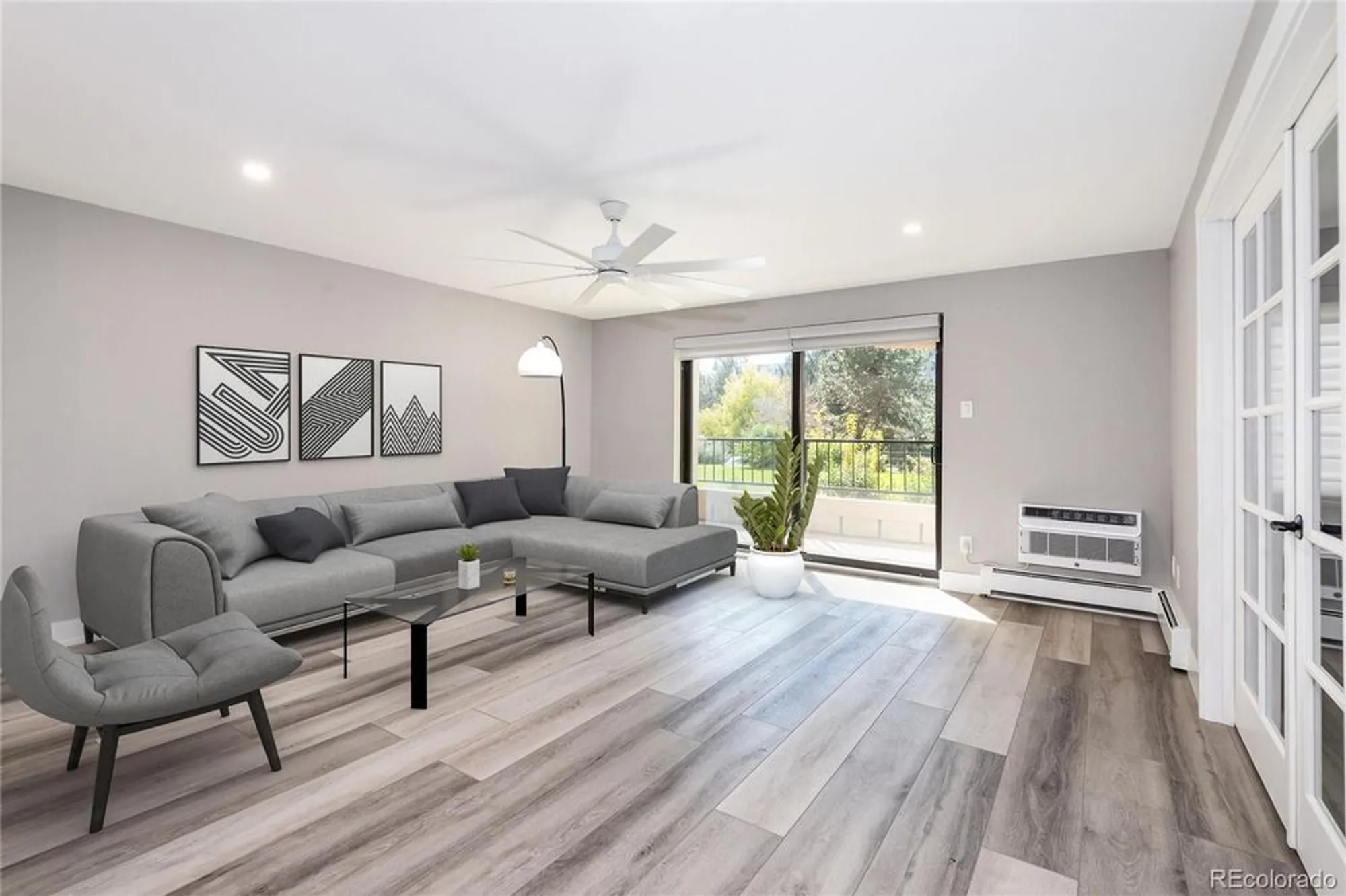 Property Slideshow image 2 of 30 | 13991 e marina dr 105, Aurora, CO, 80014