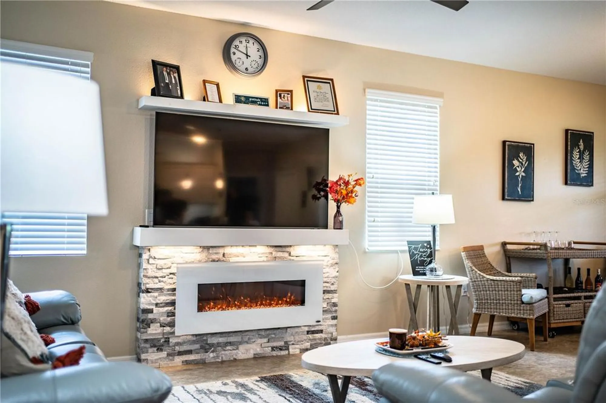 Property Slideshow image 11 of 47 | 2778 canyon crest dr, Lakeland, FL, 33811